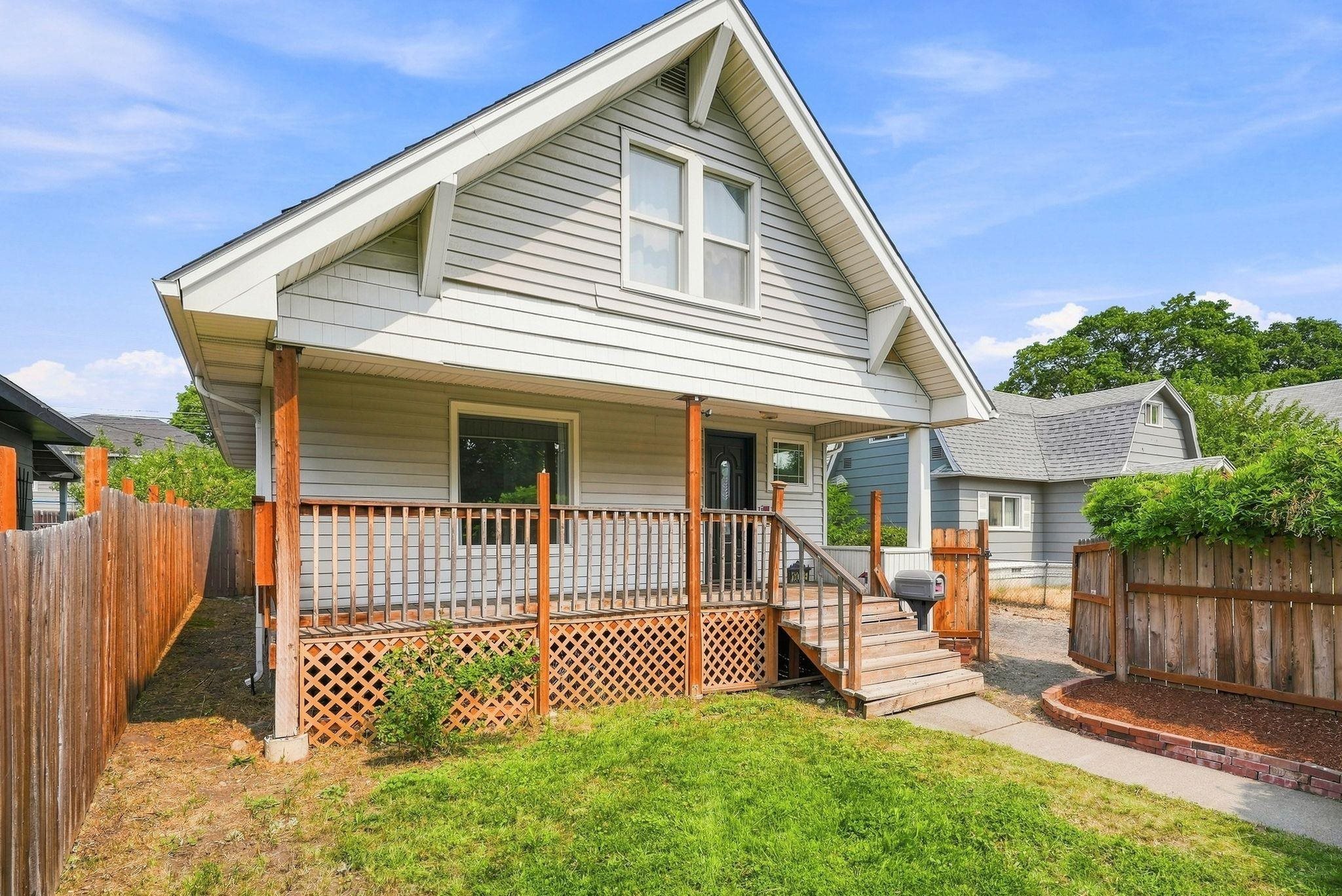1803 E Empire Ave - Photo 2