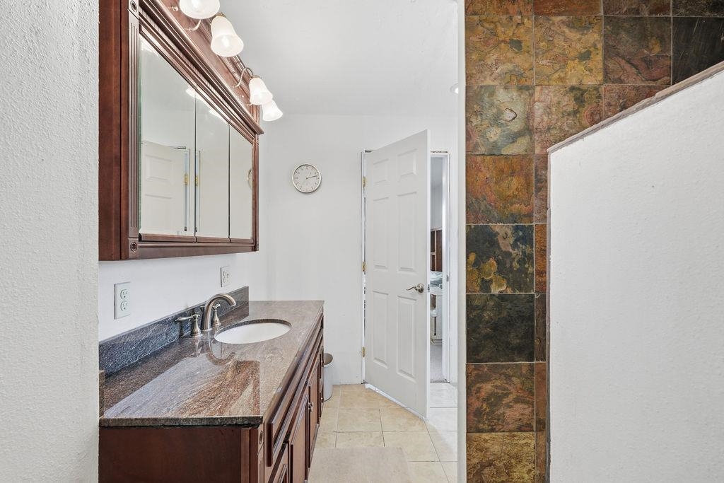 5914 N GATES Ln - Photo 23