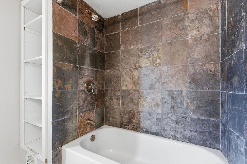 5914 N GATES Ln - Photo 32