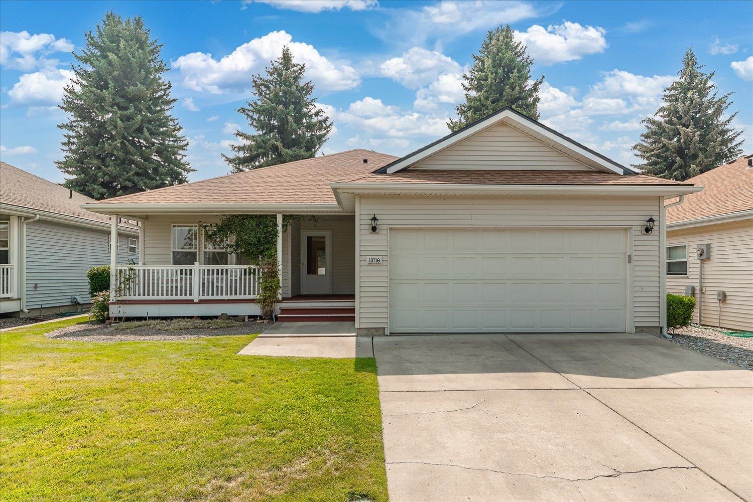 13716 E 15th Ln - Photo 1