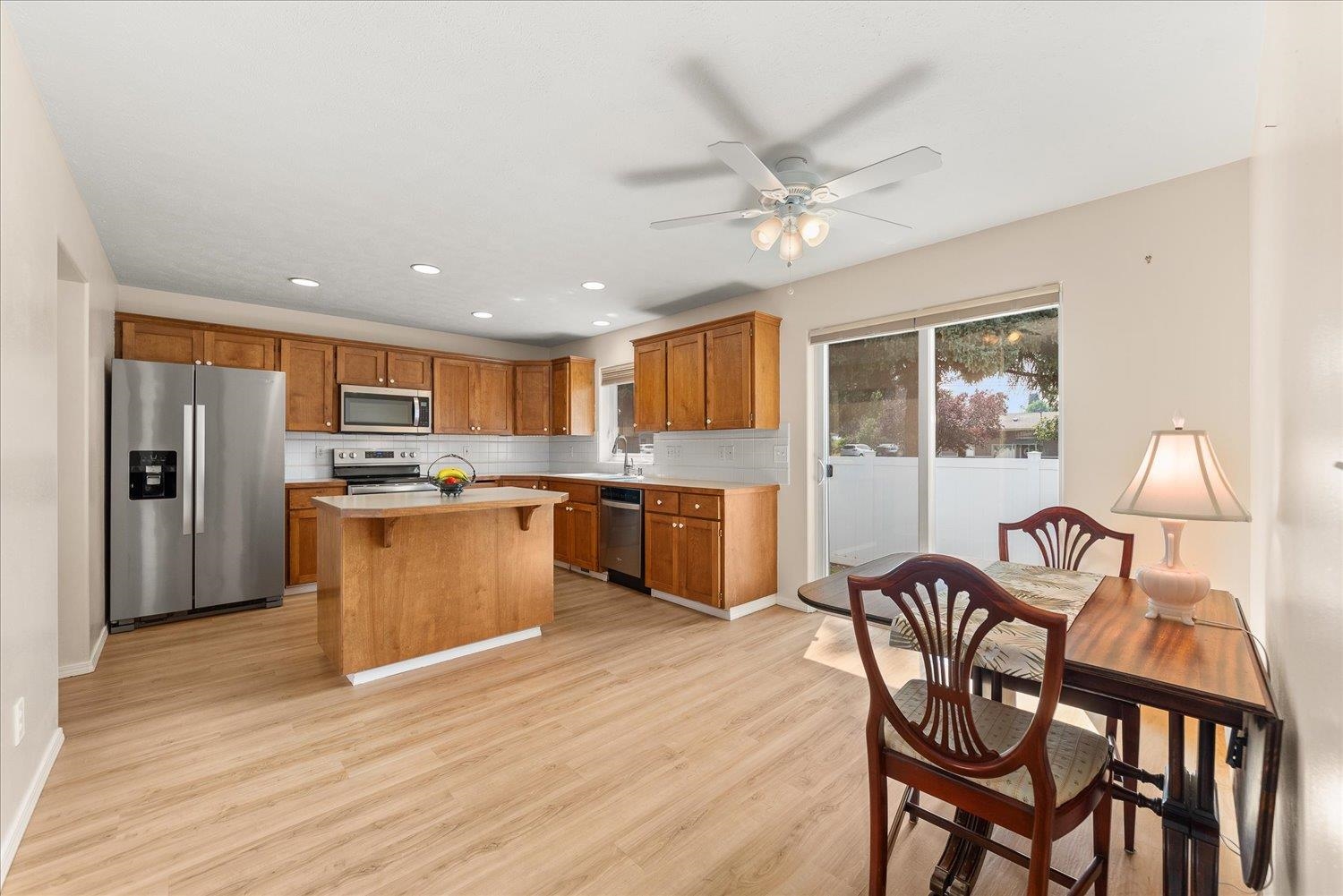 13716 E 15th Ln - Photo 9
