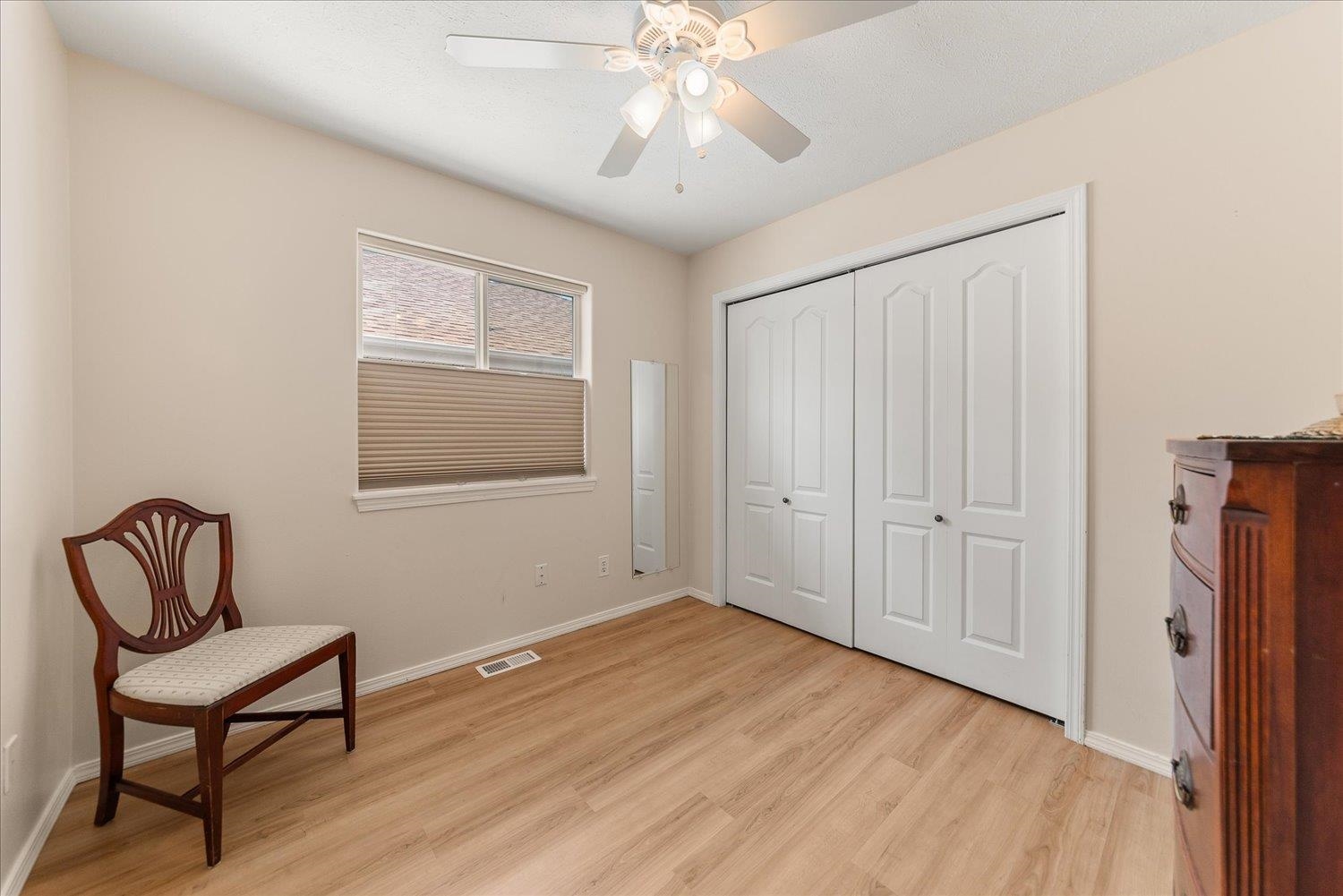 13716 E 15th Ln - Photo 15