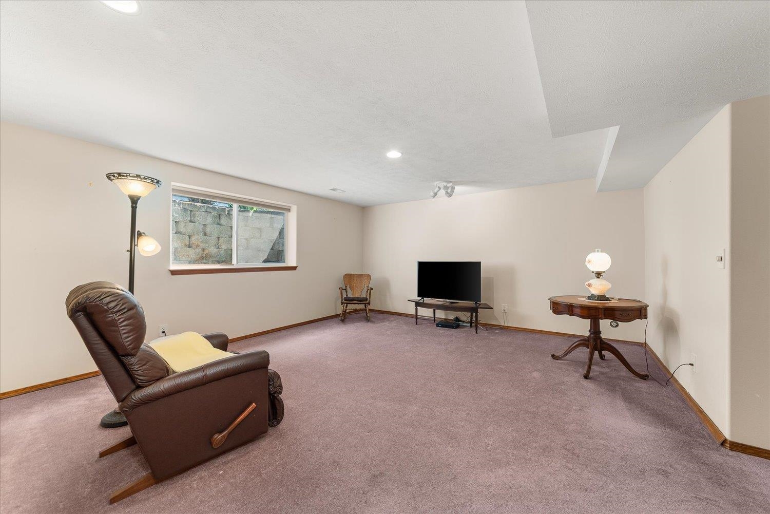 13716 E 15th Ln - Photo 18