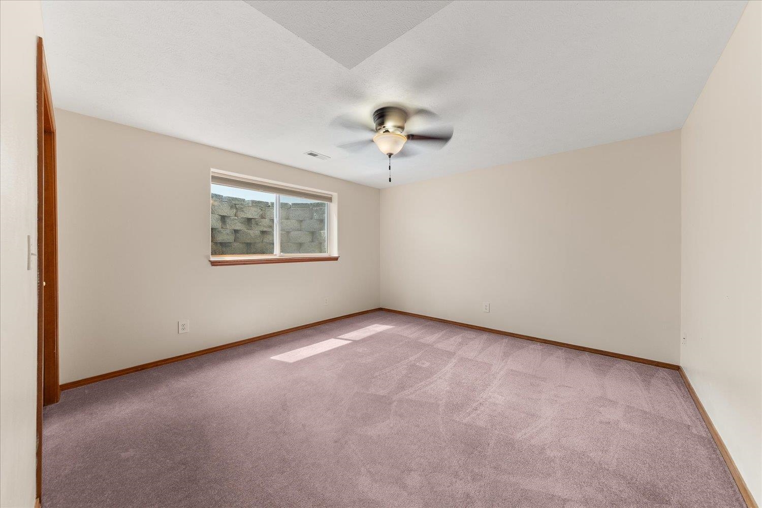 13716 E 15th Ln - Photo 21