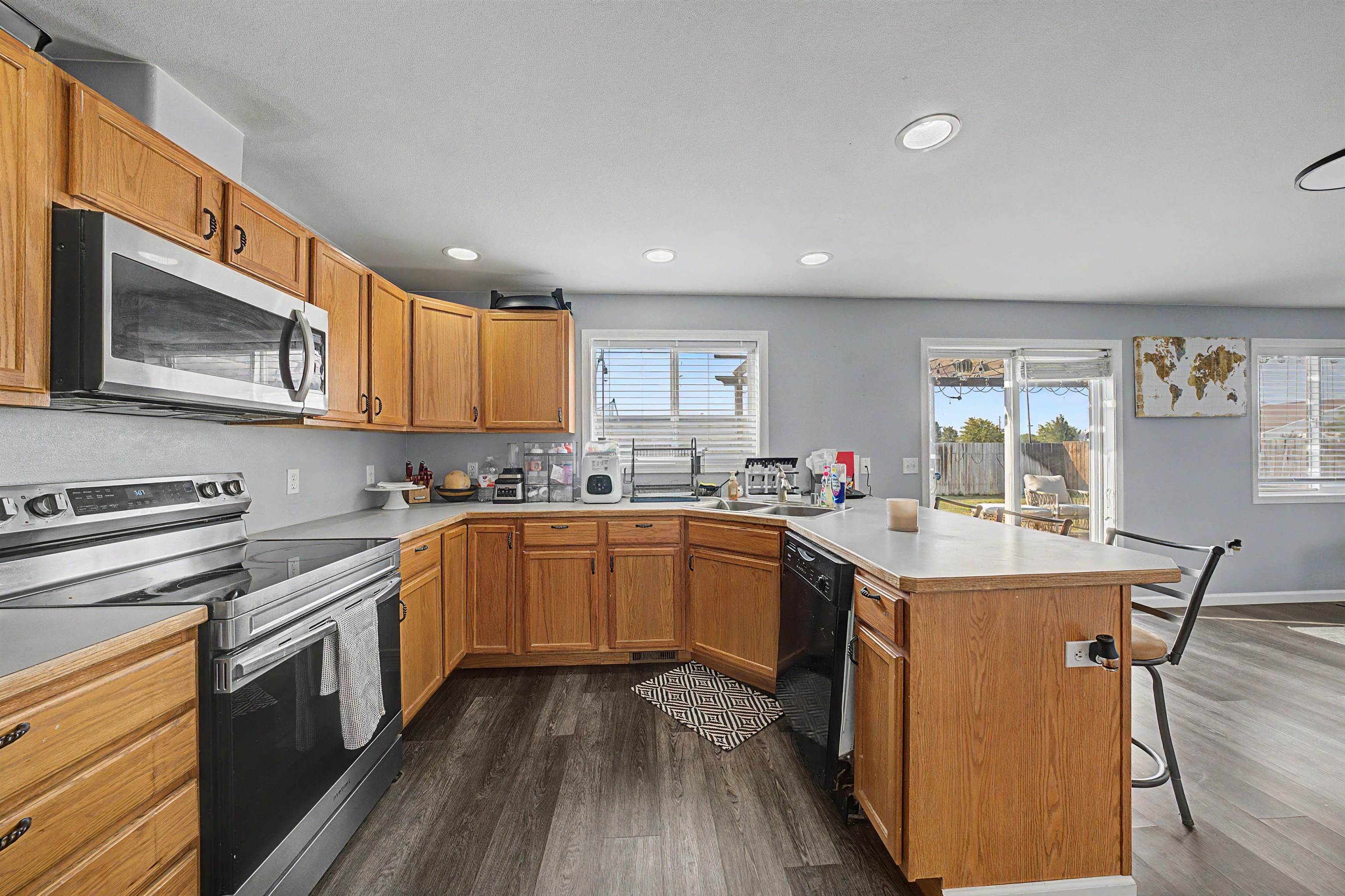 1737 W Mockingbird St - Photo 13