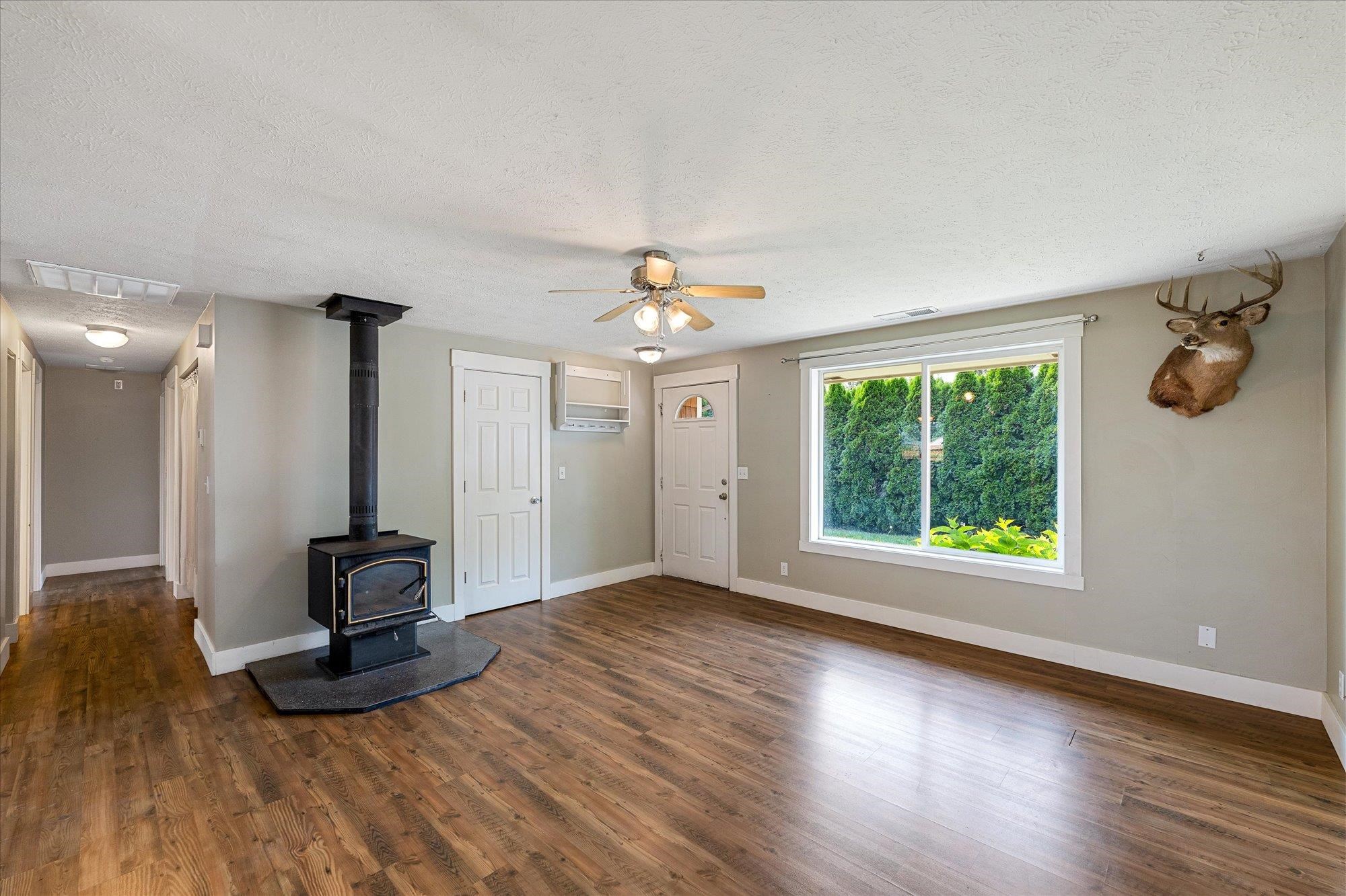 6 W 4th Ave - Photo 4