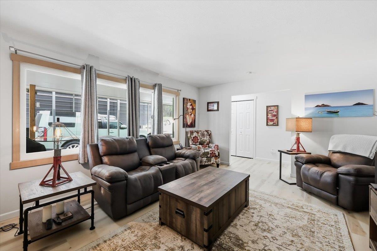 1061 Roberts Rd - Photo 7