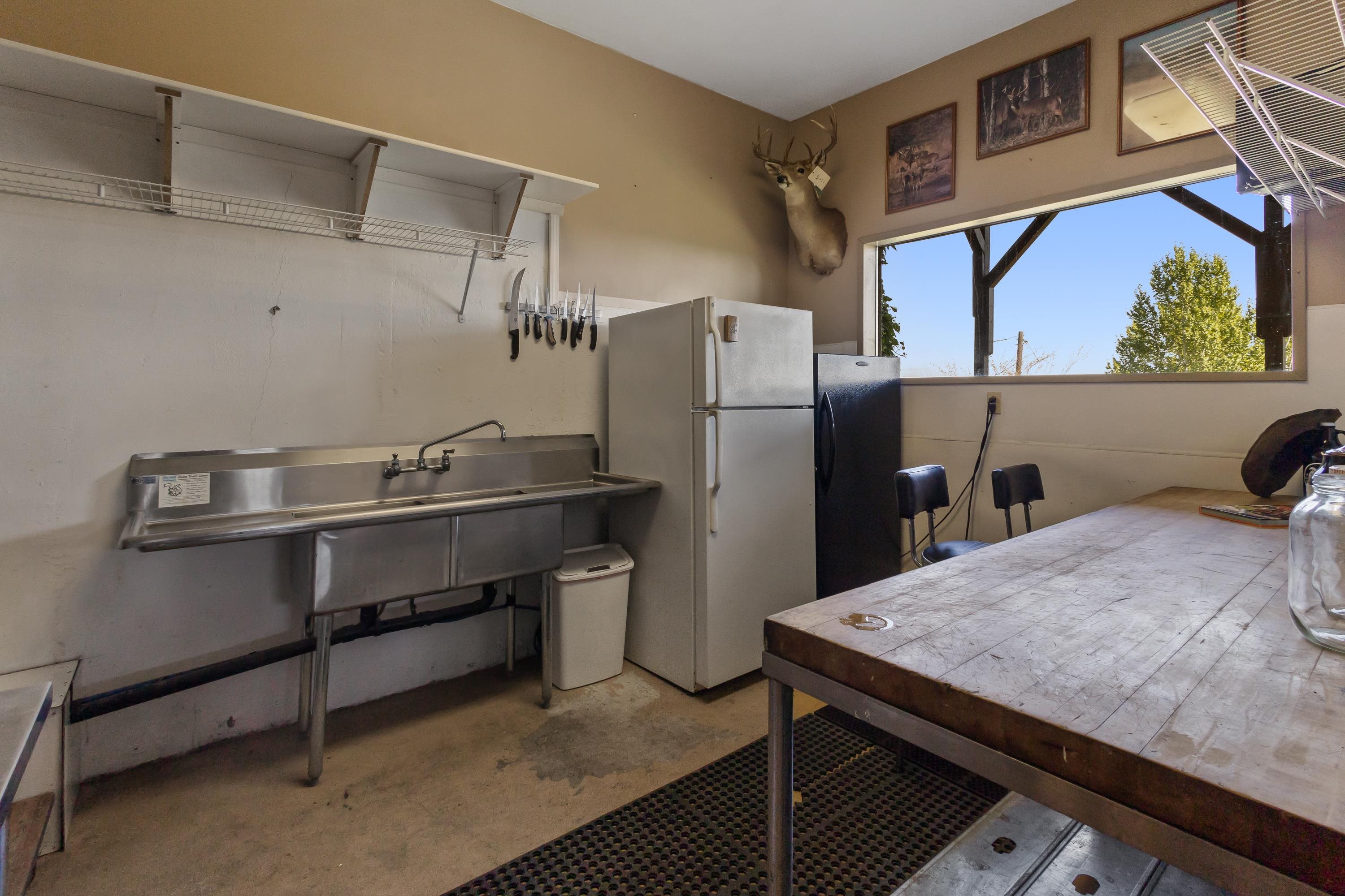 8302 N Northview Rd - Photo 31