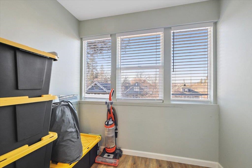 619 S Elm St - Photo 17