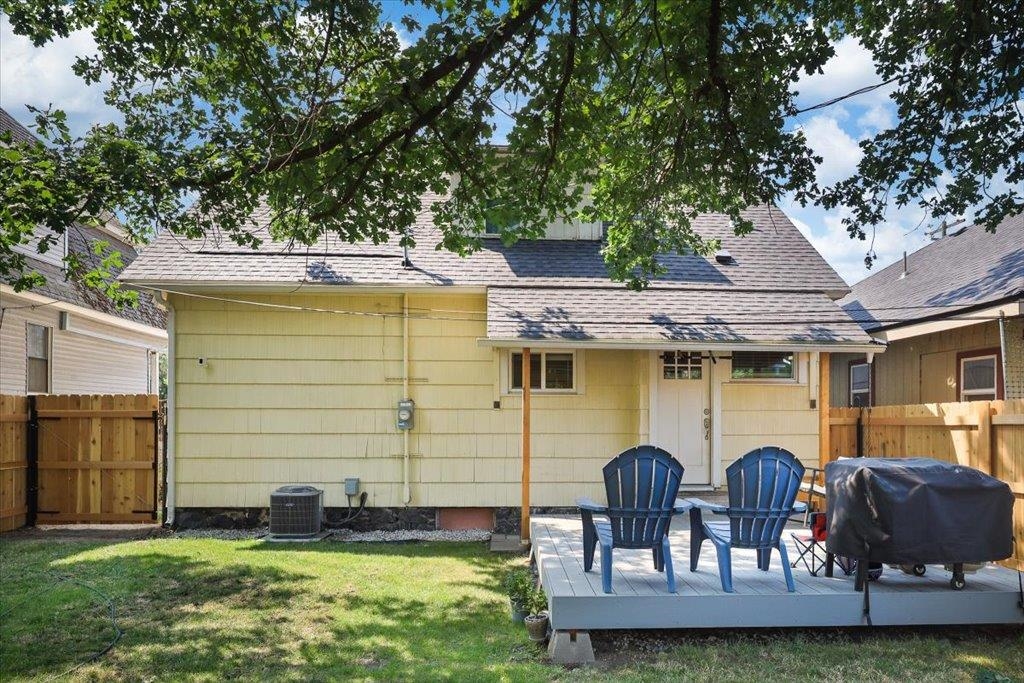 619 S Elm St - Photo 19