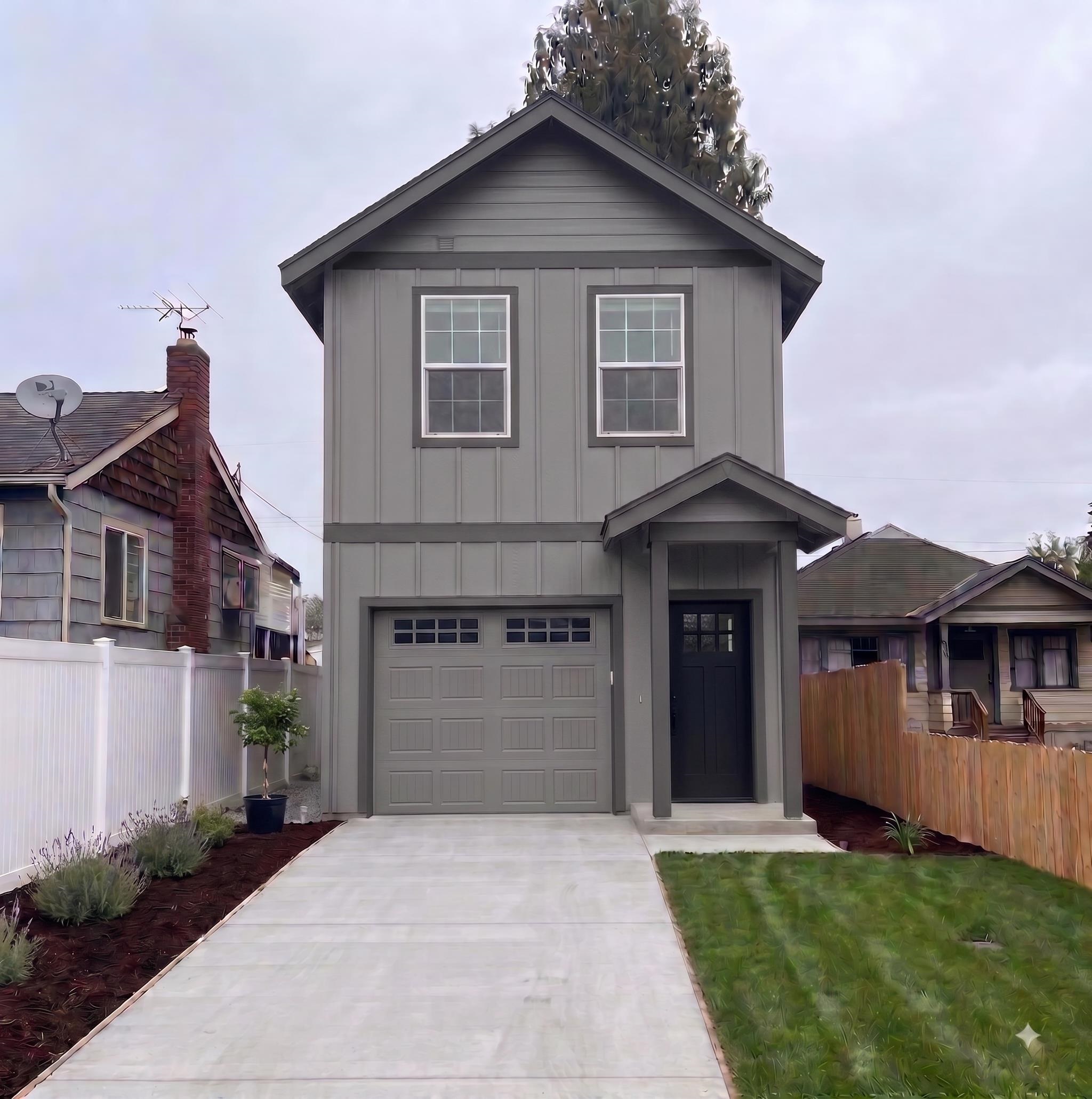 6108 N Stevens St - Photo 2