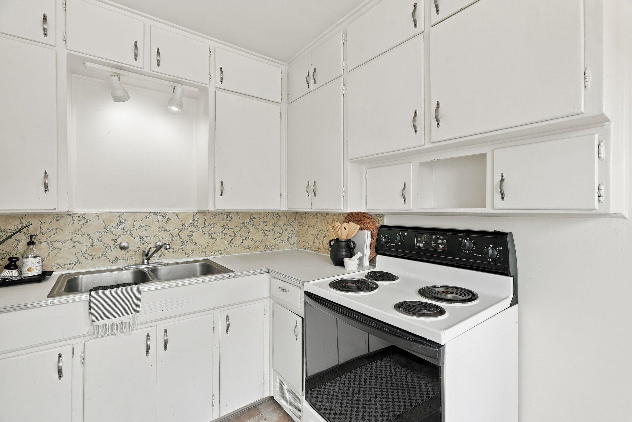 524 E JOSEPH Ave - Photo 8