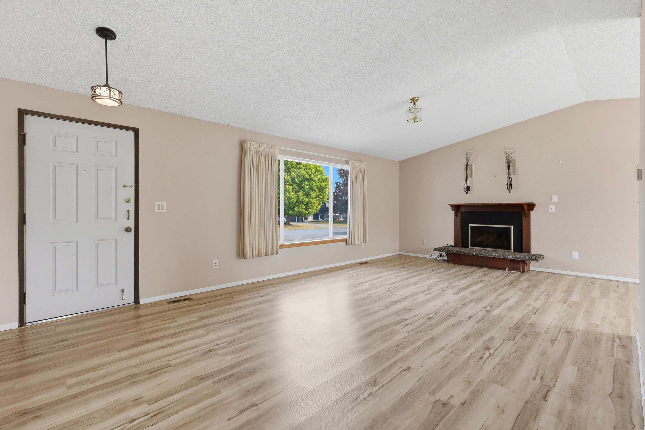 4717 N Lillian St - Photo 8