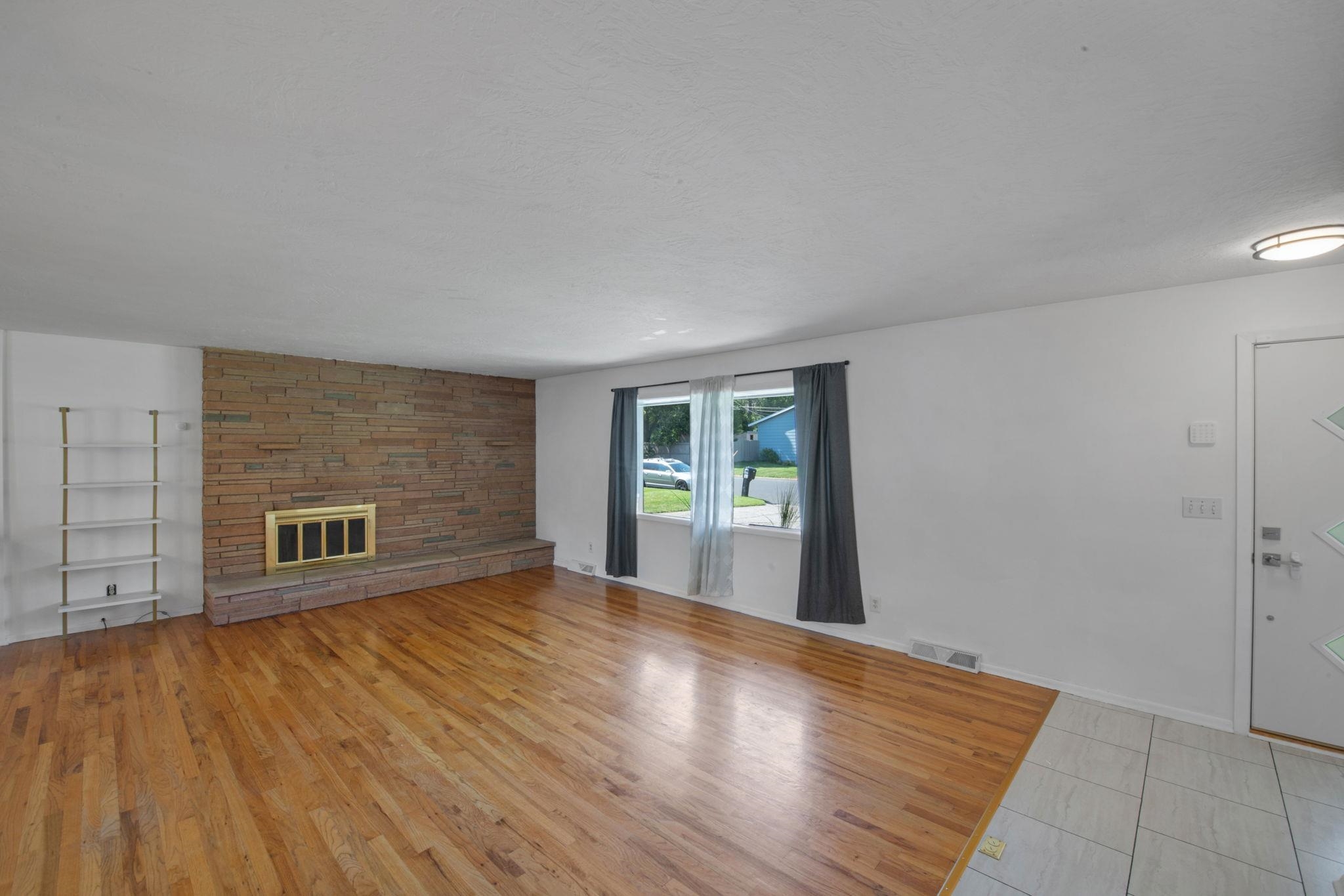 415 W Shasta Way - Photo 8