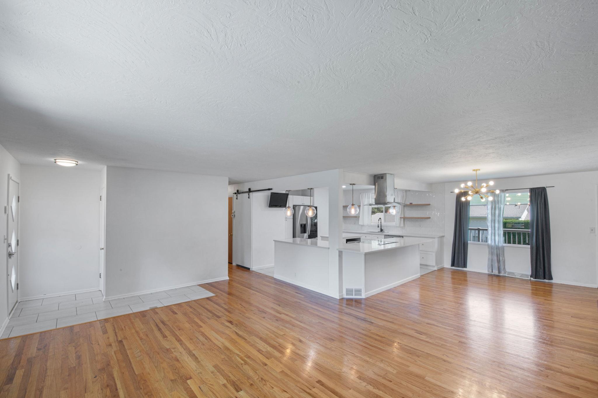 415 W Shasta Way - Photo 10