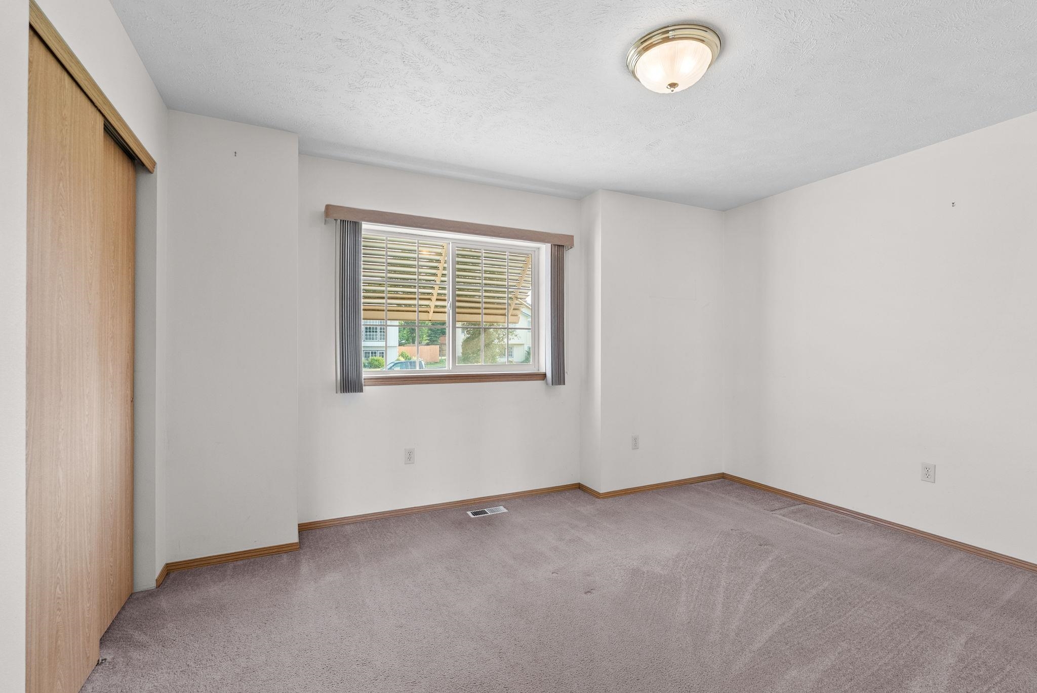 1323 SHARPSBURG Ave - Photo 16