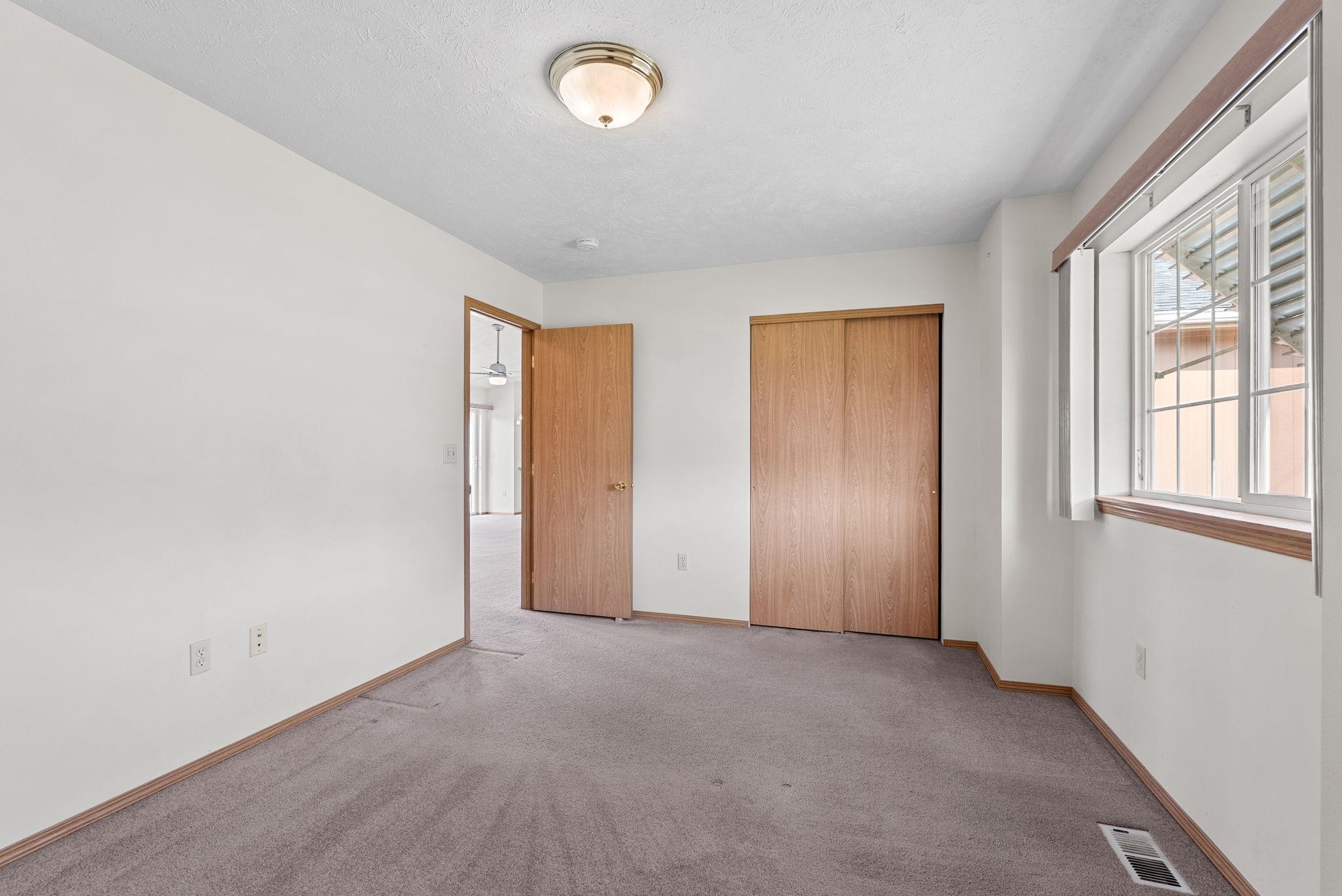 1323 SHARPSBURG Ave - Photo 17