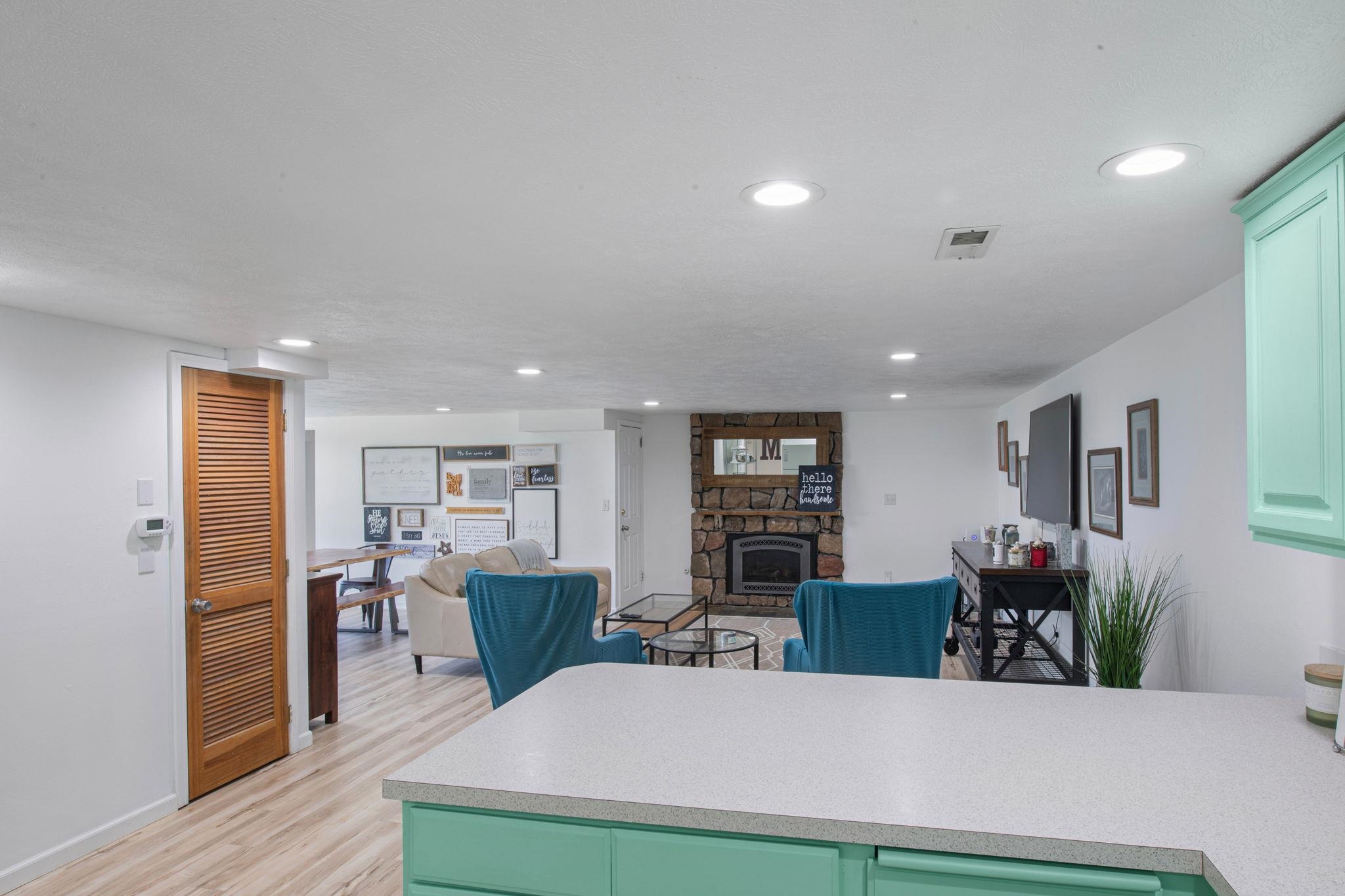 415 W Shasta Way - Photo 44