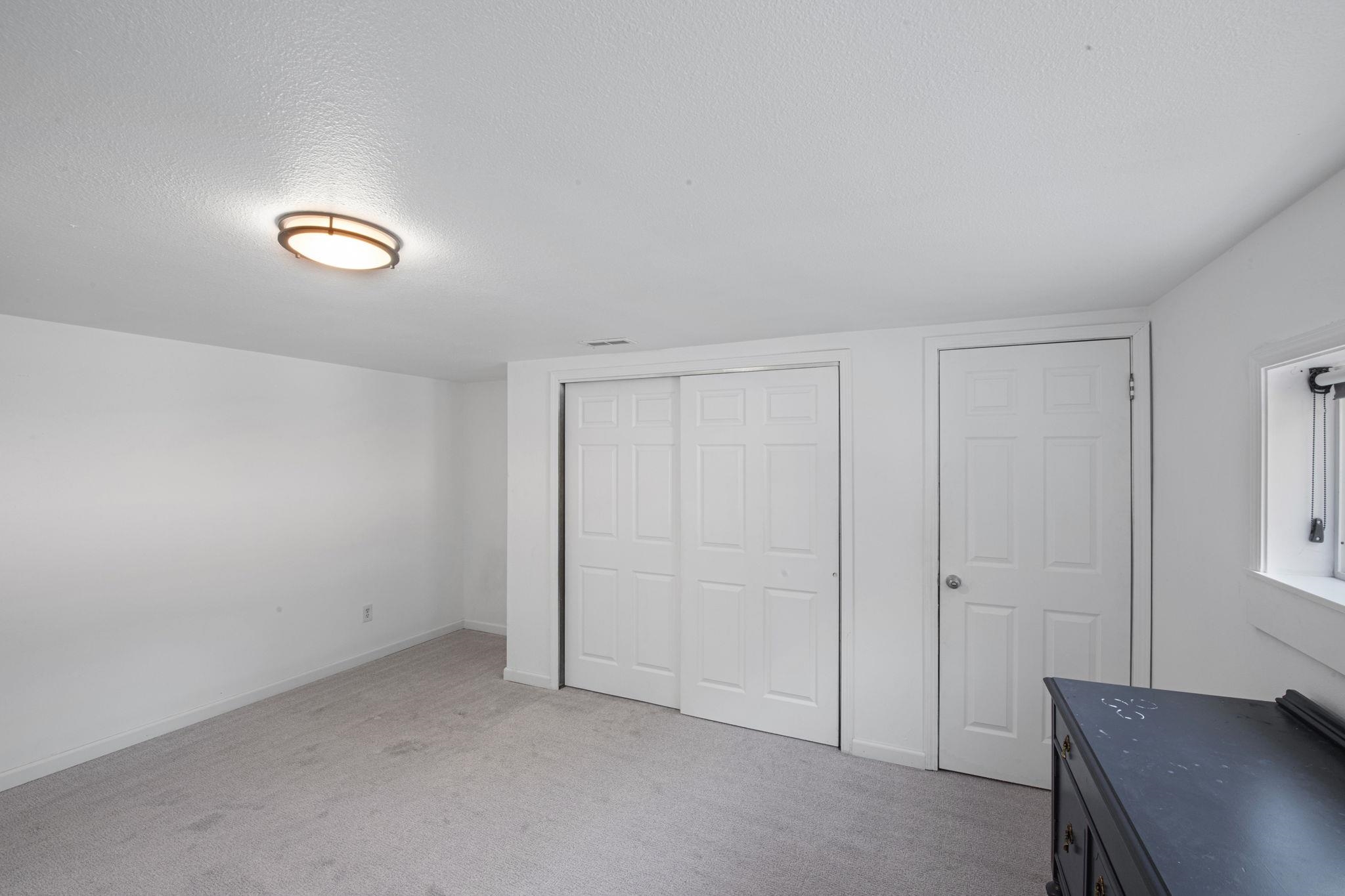 415 W Shasta Way - Photo 46