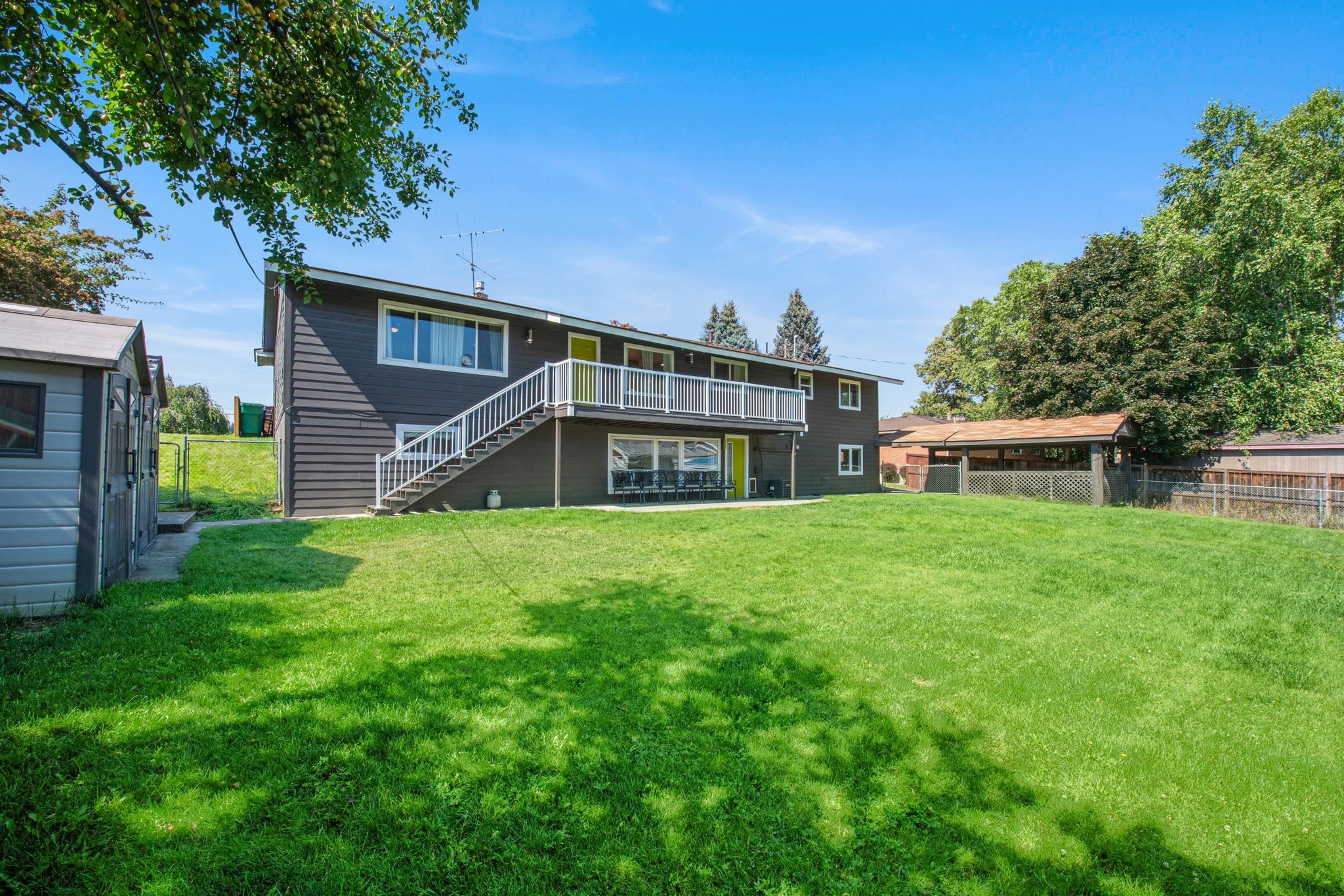 415 W Shasta Way - Photo 3