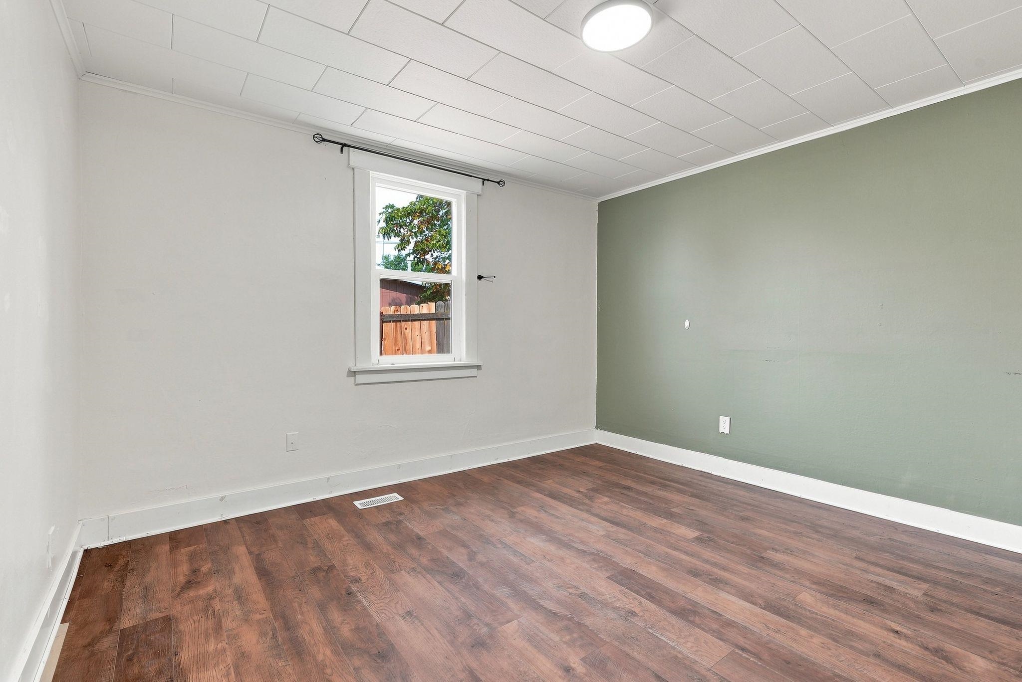 427 E Povidence Ave - Photo 10