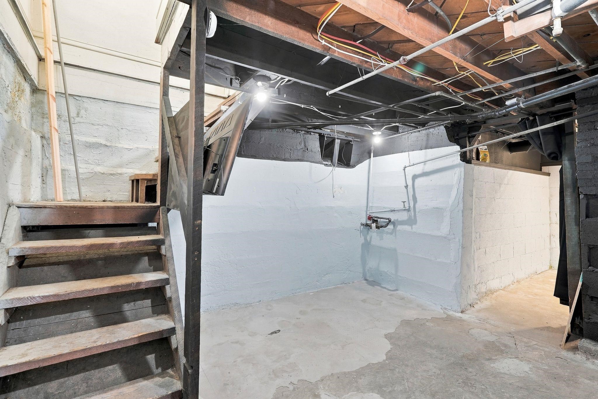 427 E Povidence Ave - Photo 14