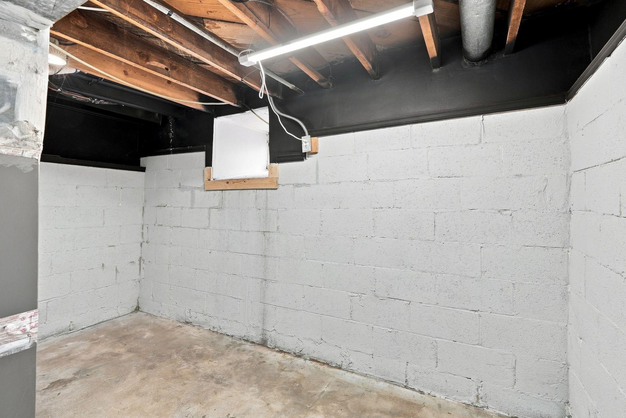427 E Povidence Ave - Photo 15