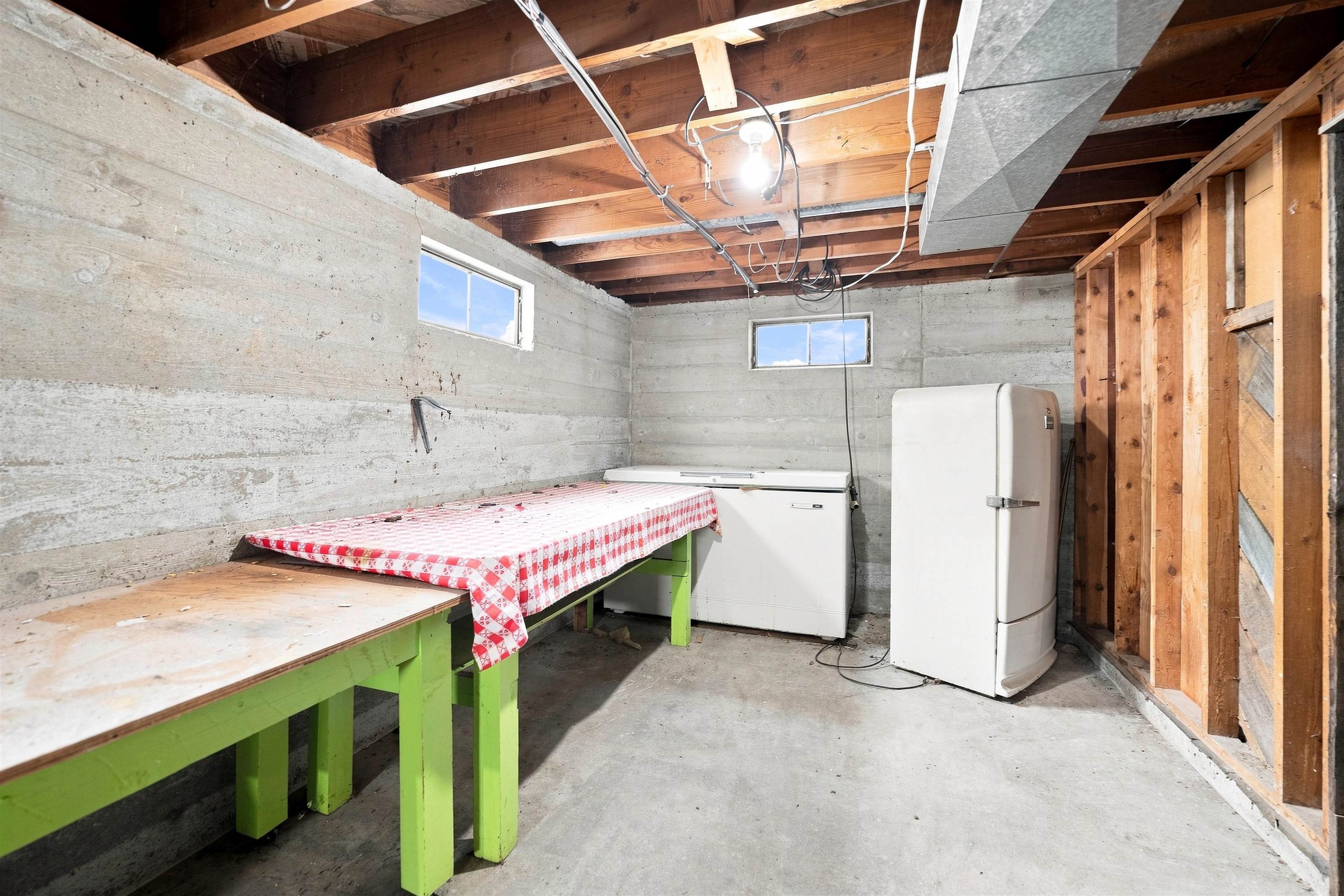 703 N 2nd St - Photo 16