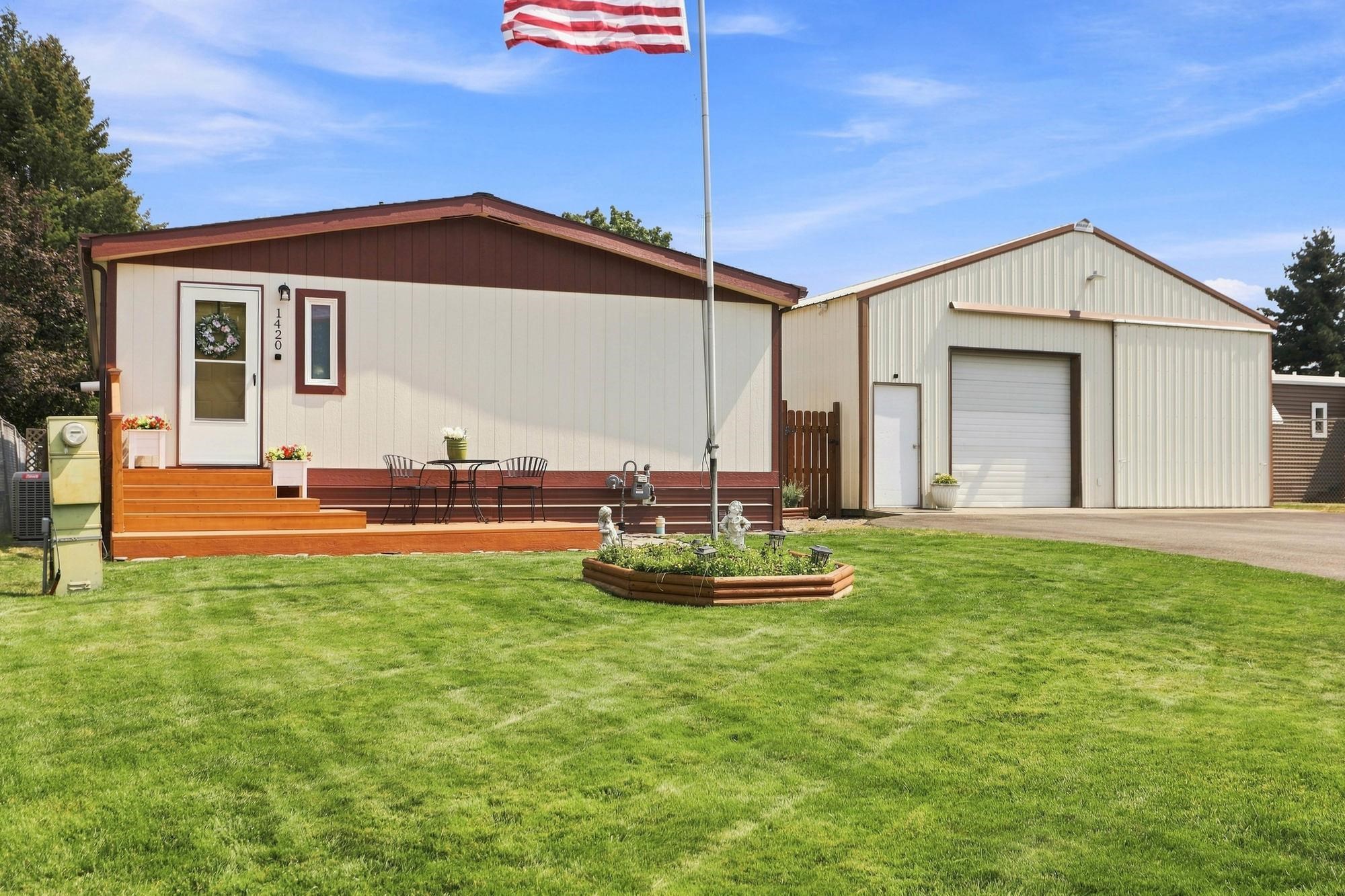 1420 N Cavalier Ct - Photo 1