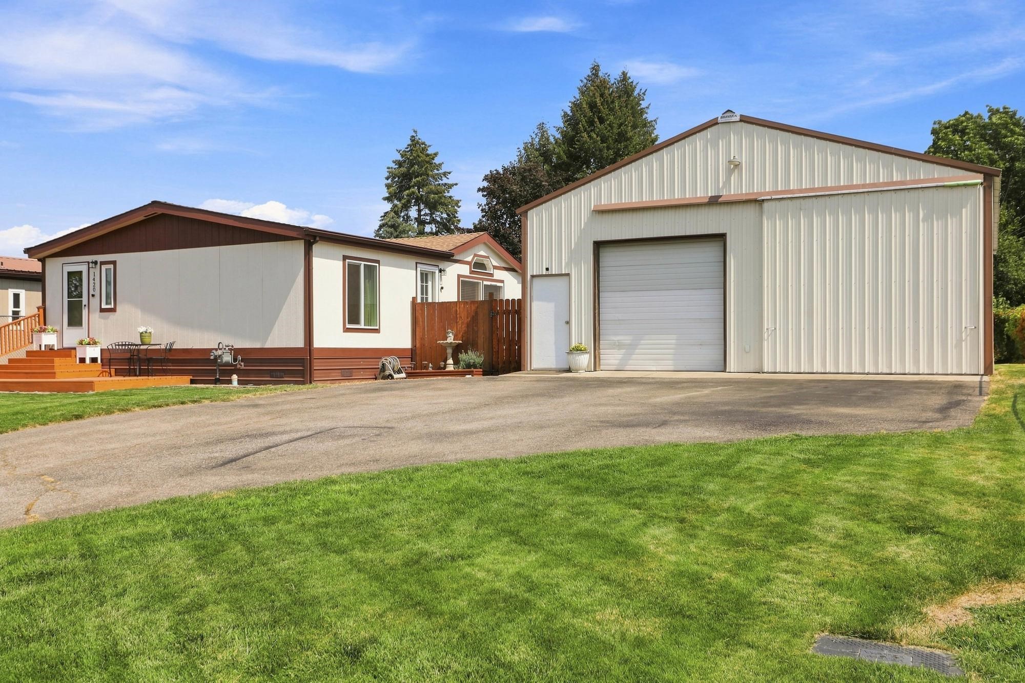 1420 N Cavalier Ct - Photo 3