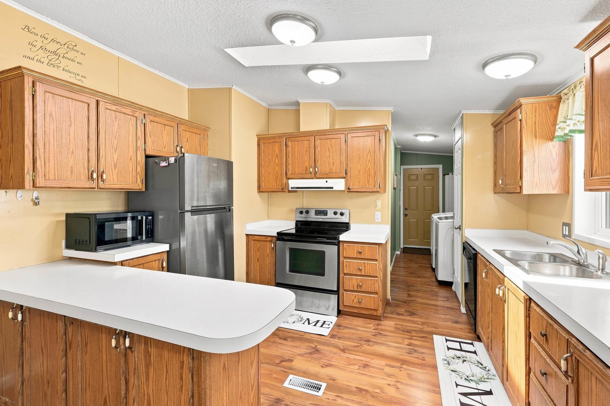 1420 N Cavalier Ct - Photo 9