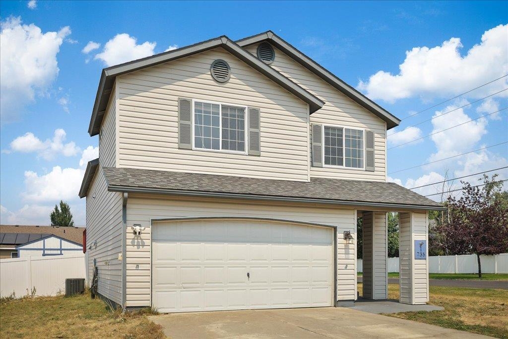735 E Tara Lee Ave - Photo 1