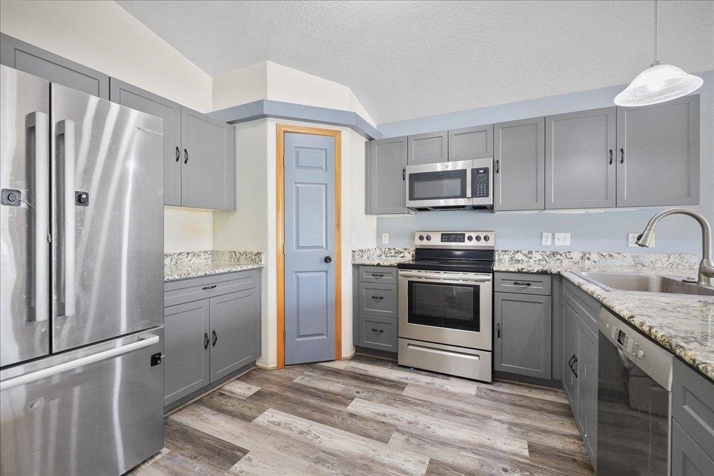 735 E Tara Lee Ave - Photo 14