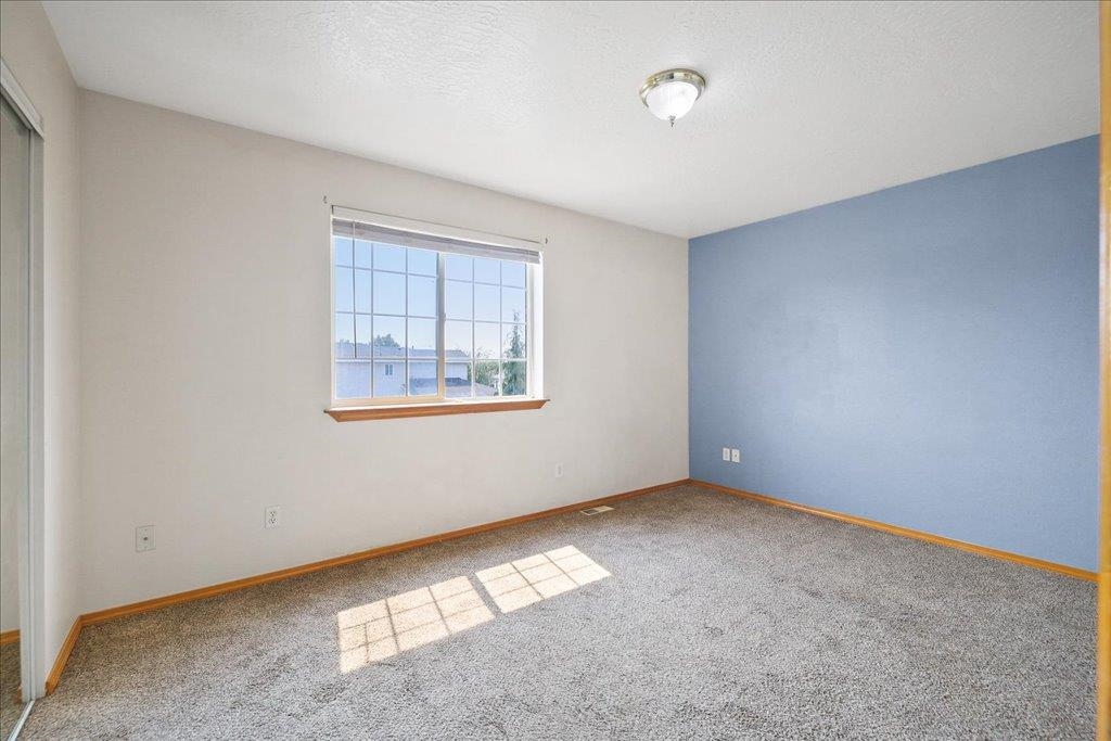 735 E Tara Lee Ave - Photo 17