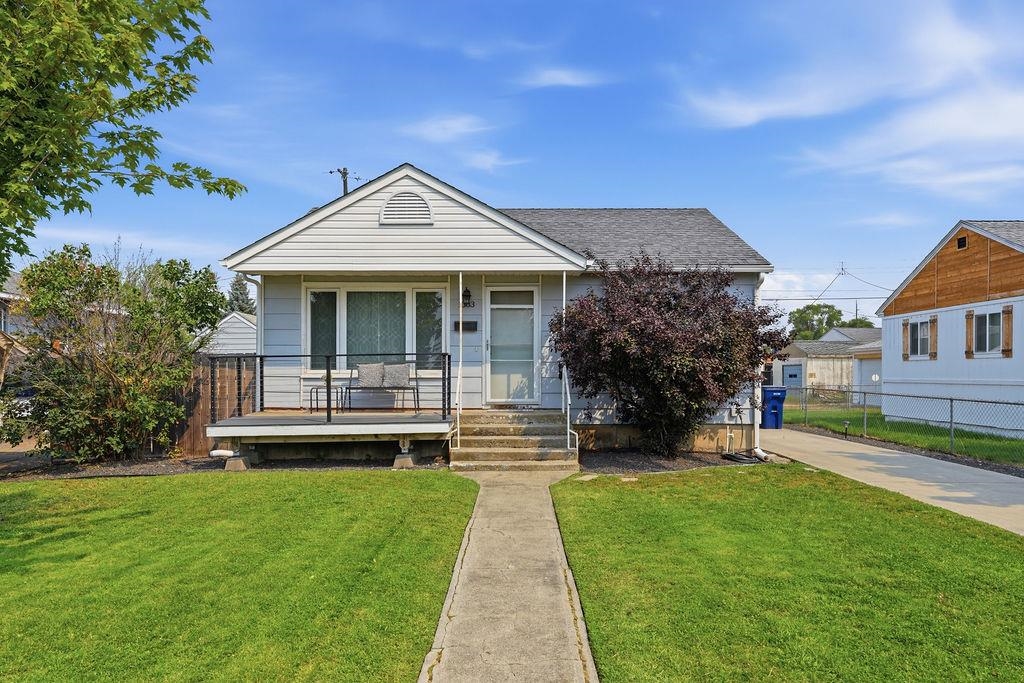1303 E Princeton Ave - Photo 2