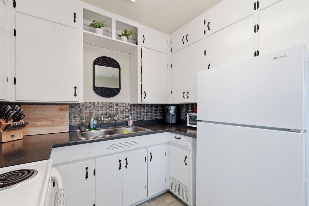 1303 E Princeton Ave - Photo 17