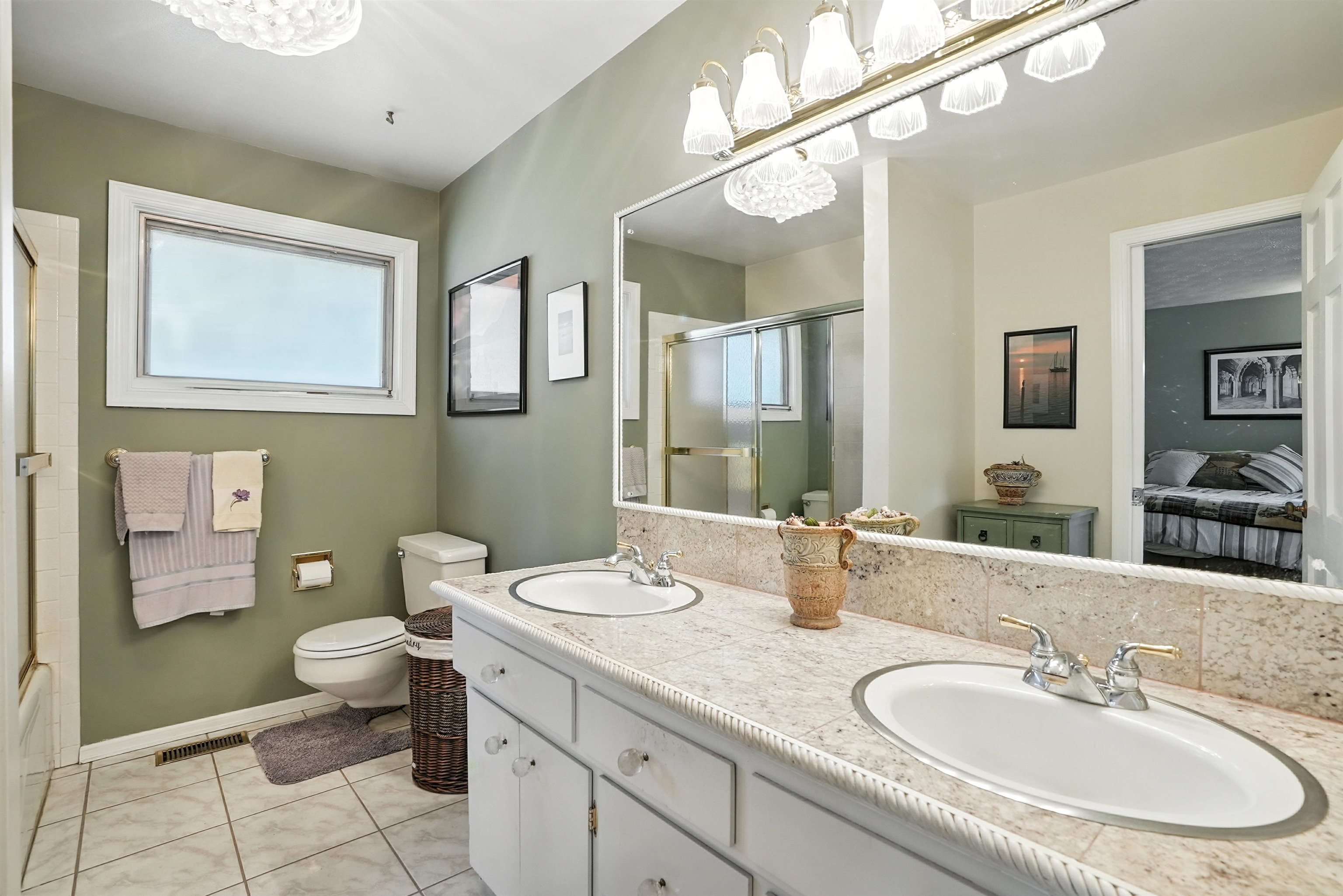 1026 W Woodway Ave - Photo 15