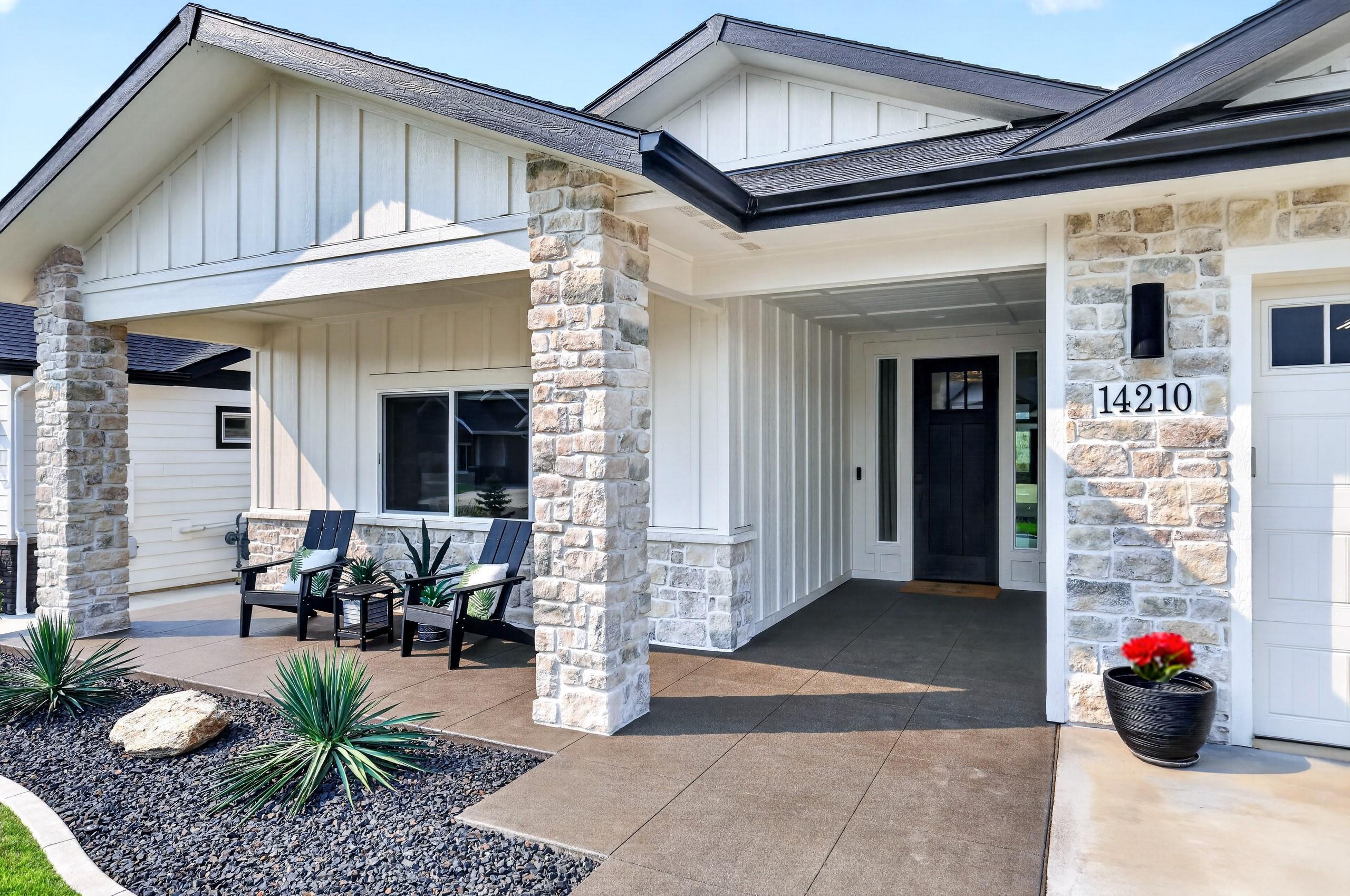 14210 E 39th Ln - Photo 8