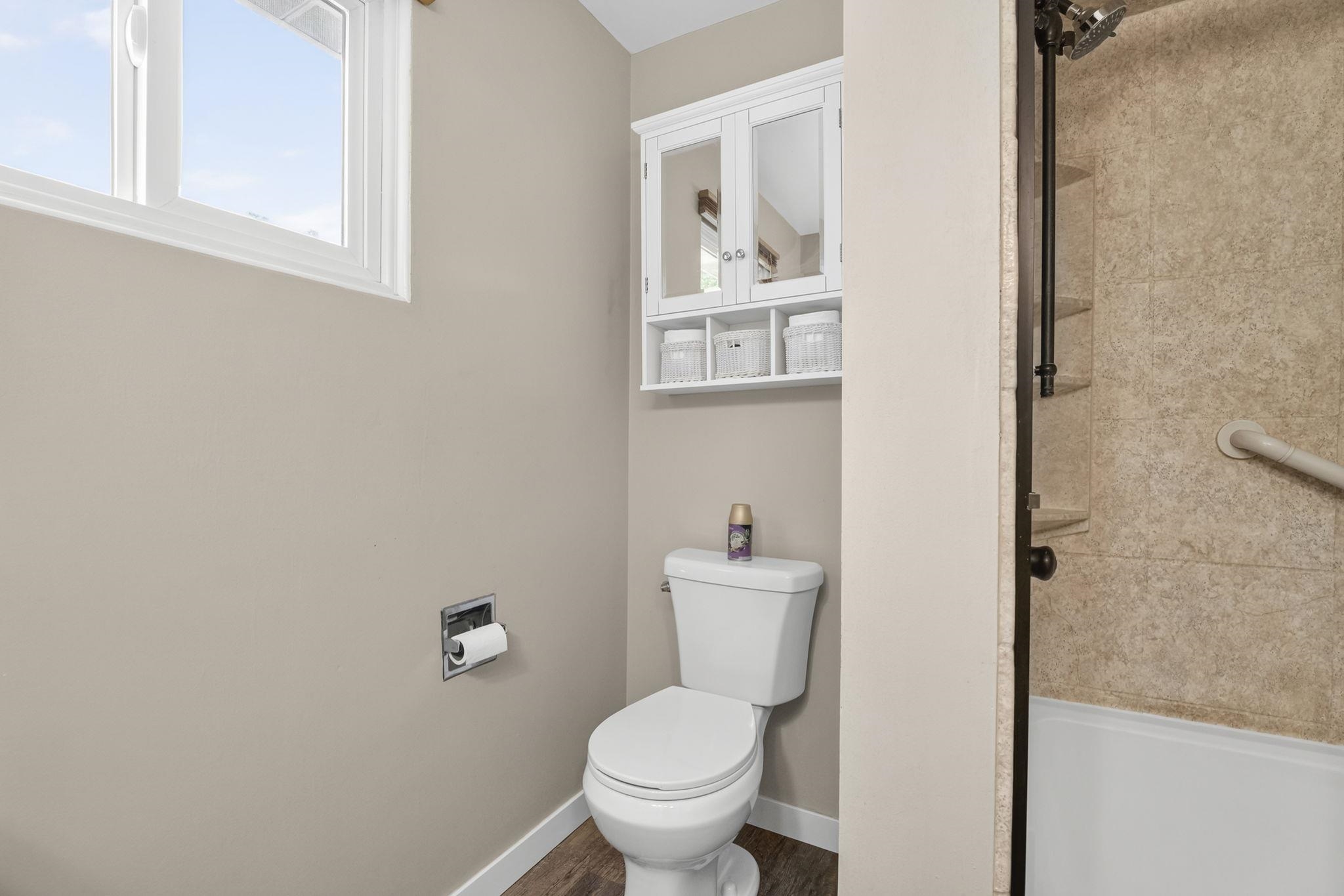 1007 E Walton St - Photo 16