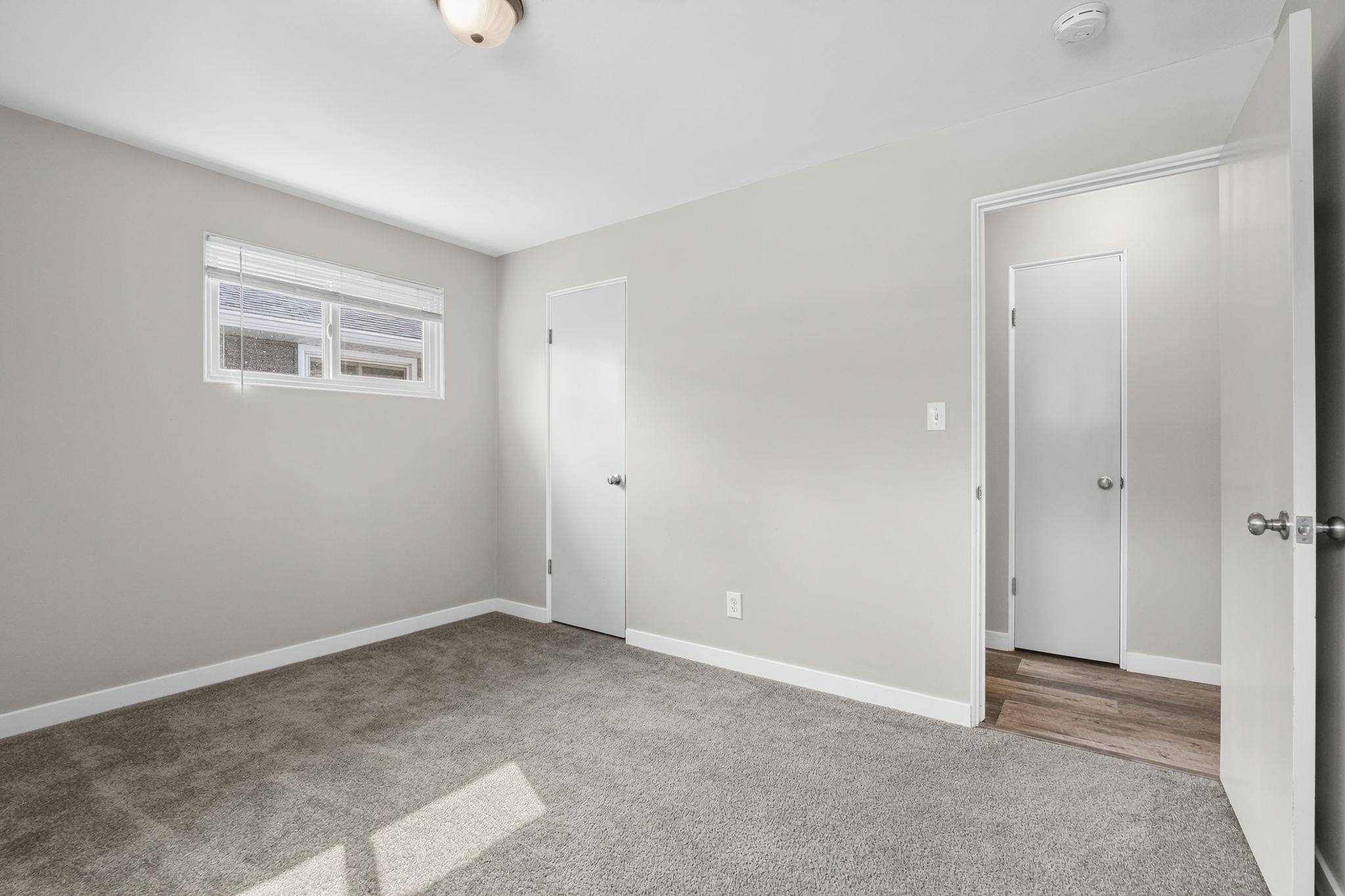 1007 E Walton St - Photo 18