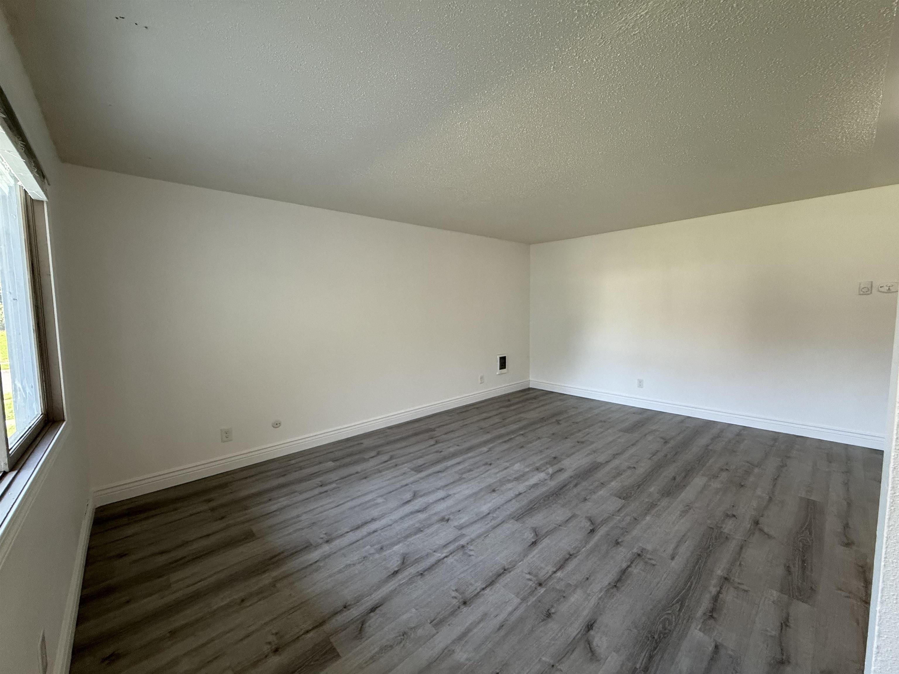 1405 W 8th Ave - Photo 10