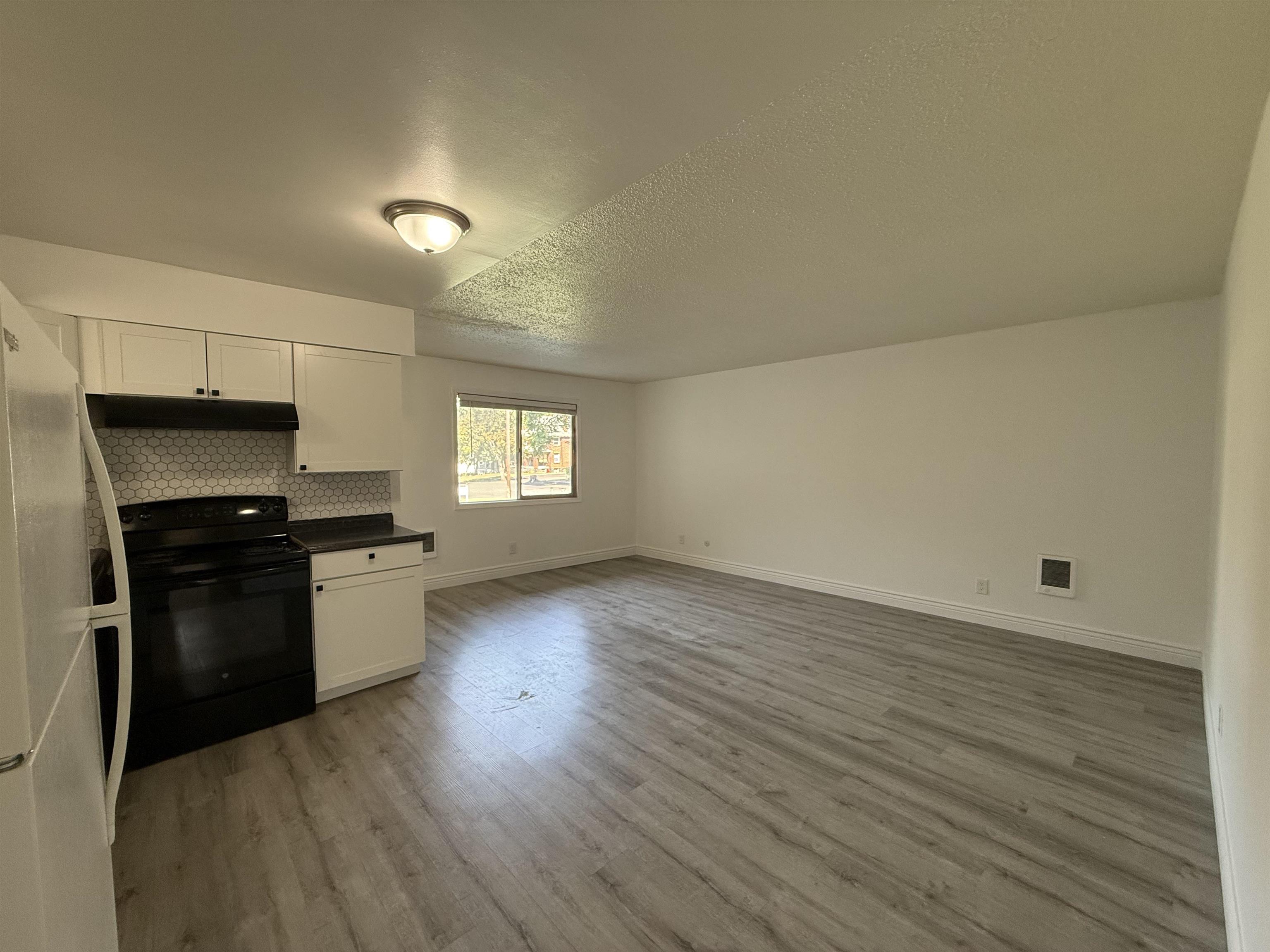 1405 W 8th Ave - Photo 13