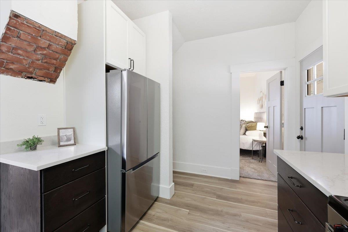 953 E 9th Ave - Photo 22