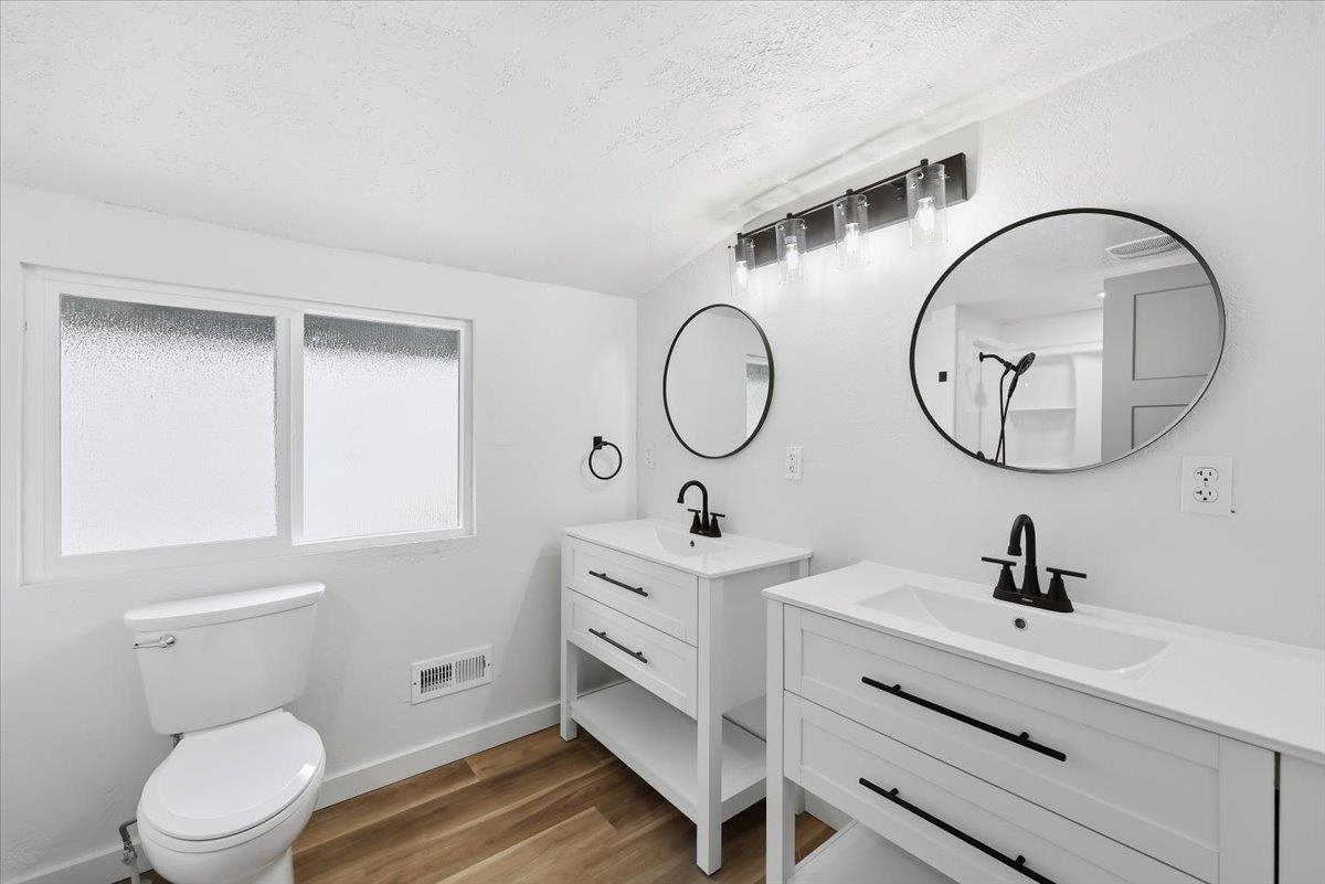 953 E 9th Ave - Photo 33