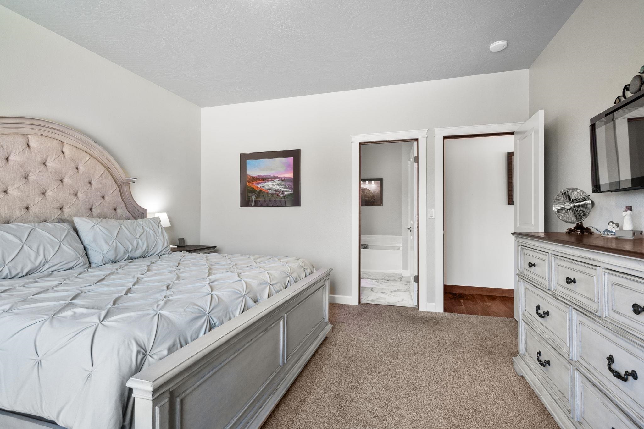 1520 N McKenzie River St - Photo 10