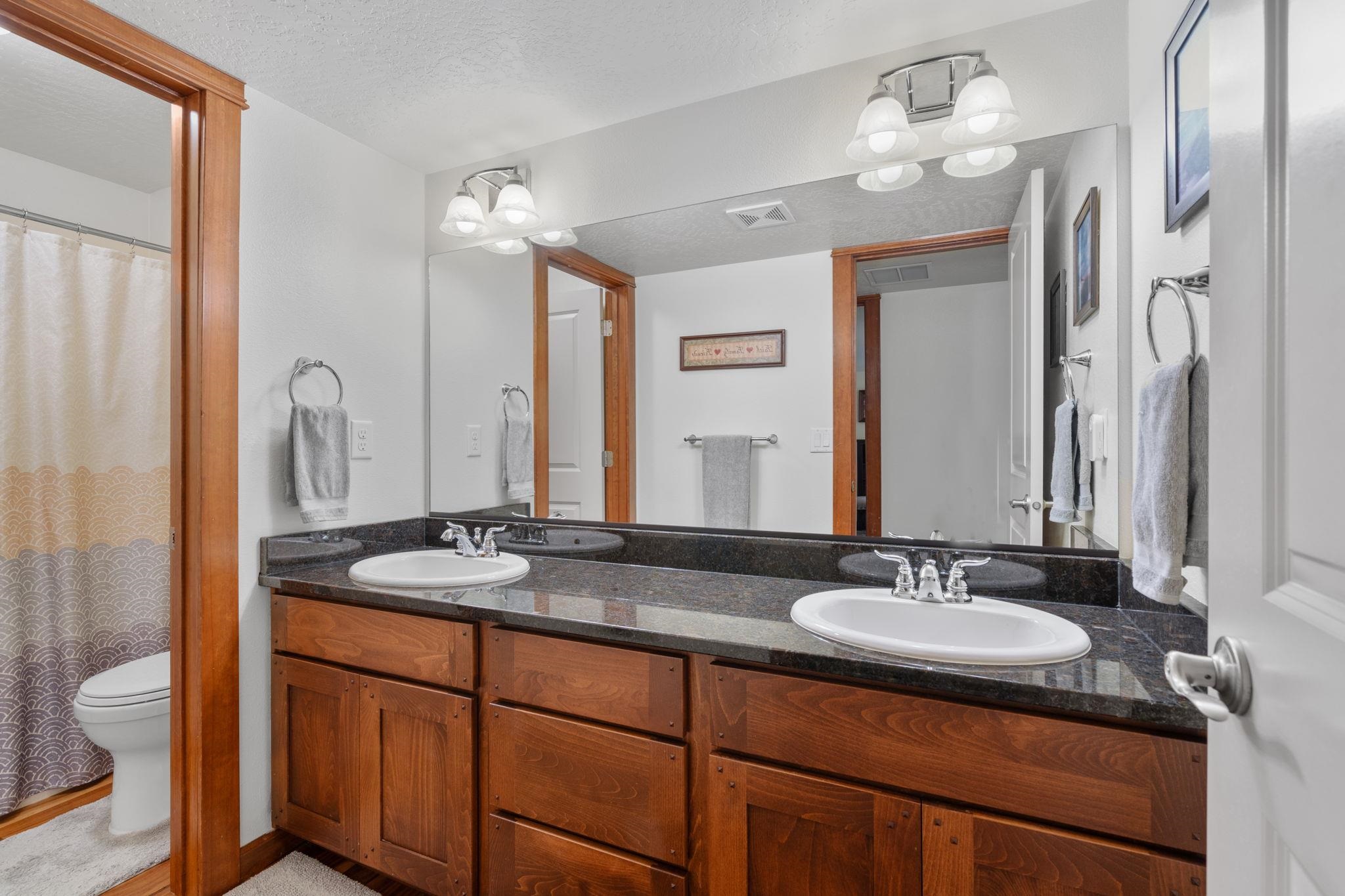 1520 N McKenzie River St - Photo 14