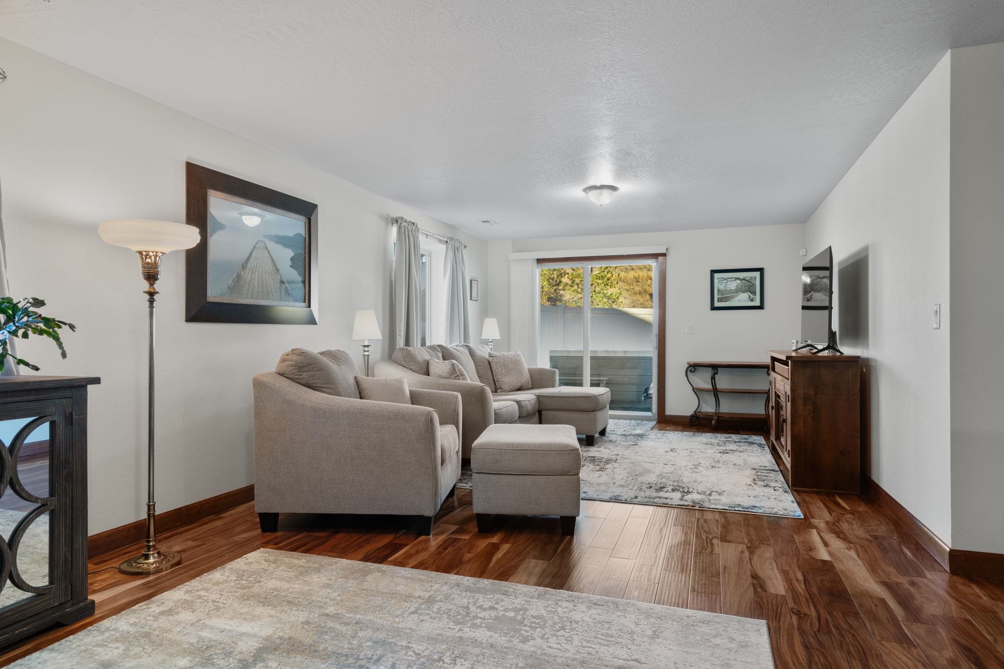 1520 N McKenzie River St - Photo 18