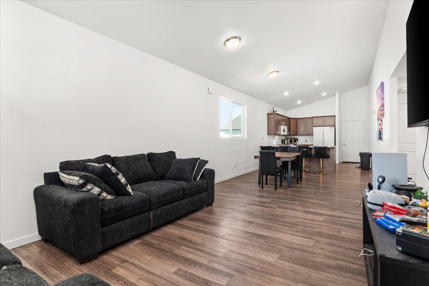 123 S TREELINE St - Photo 12