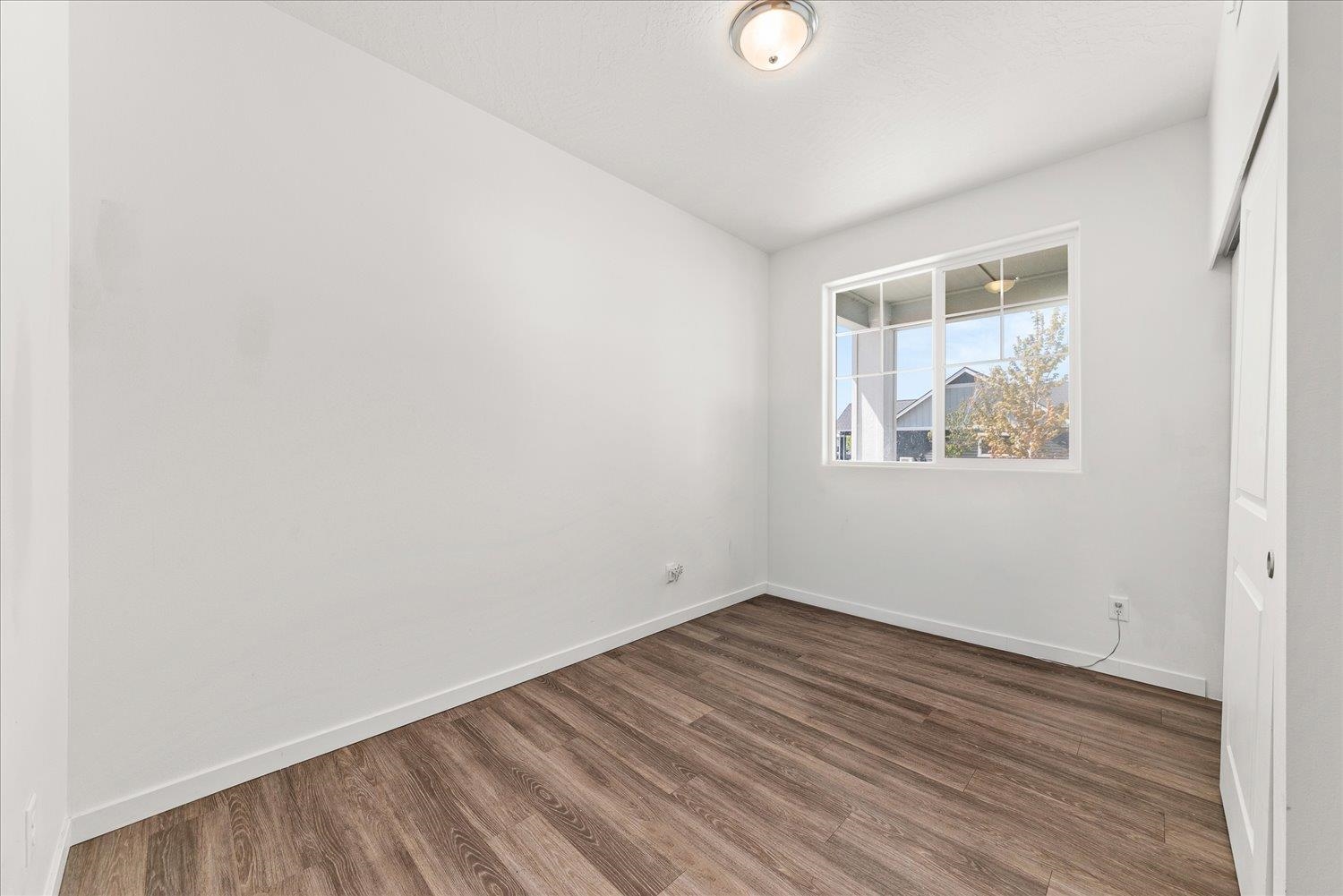 123 S TREELINE St - Photo 28