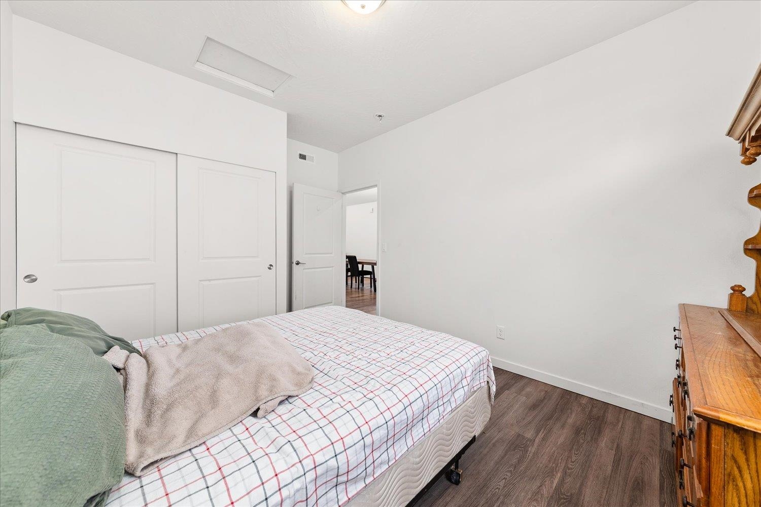 123 S TREELINE St - Photo 32